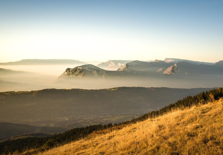 Where to photograph the Bauges Massif? Lakes, summits, and viewpoints
