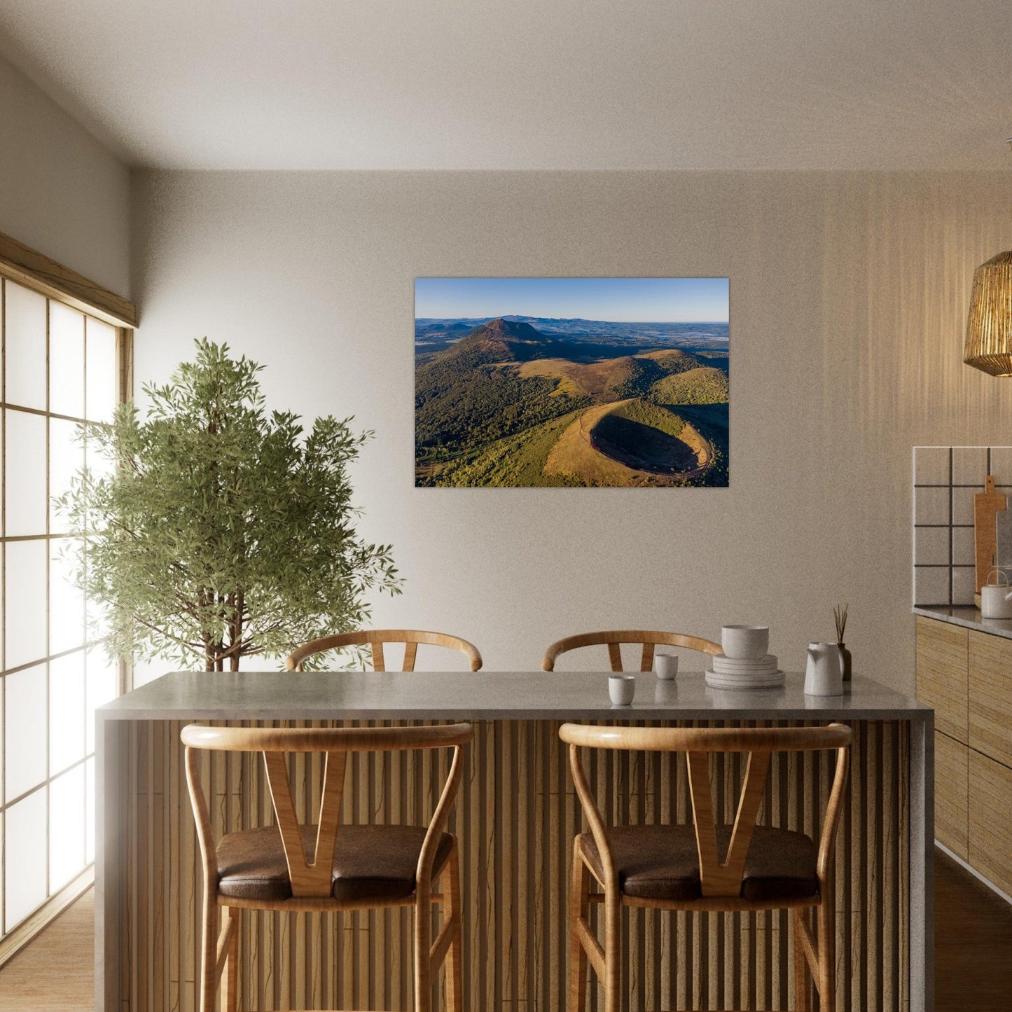 Tableau photo d’une vue aérienne du Puy de Pariou et du Puy de Dôme sur aluminium Dibond mat, présenté dans un intérieur