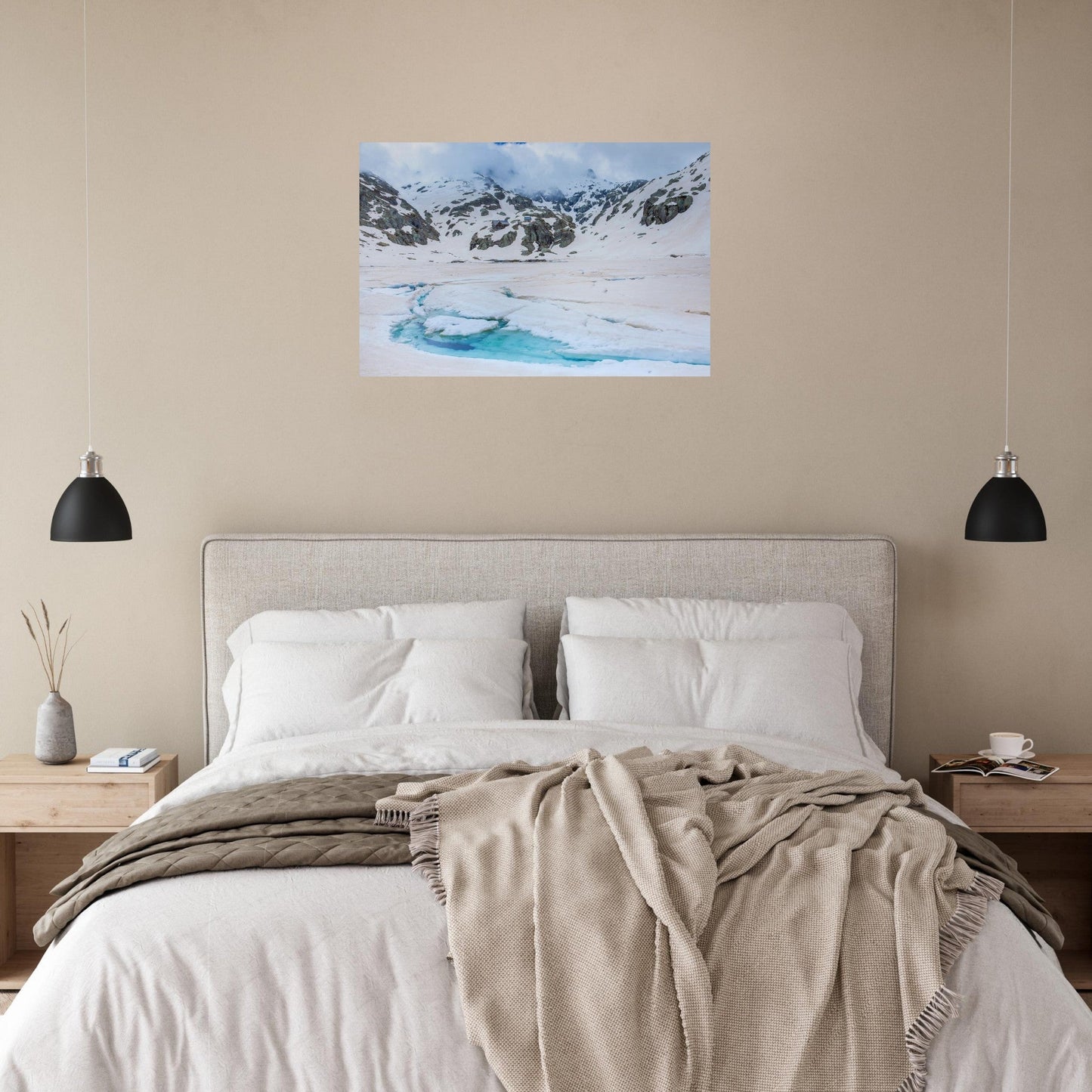 Tableau photo de la fonte des neiges près du lac de la Fous sur aluminium Dibond mat, présenté dans un intérieur