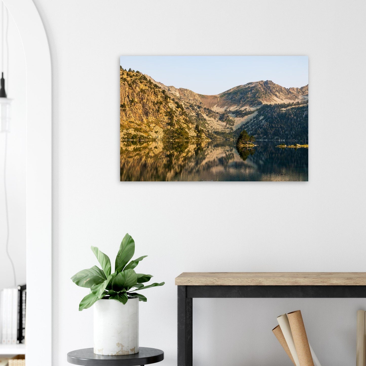Photo du lac d’Aubert au lever du soleil dans le Néouvielle — tableau photo paysage de montagne en Alu Dibond