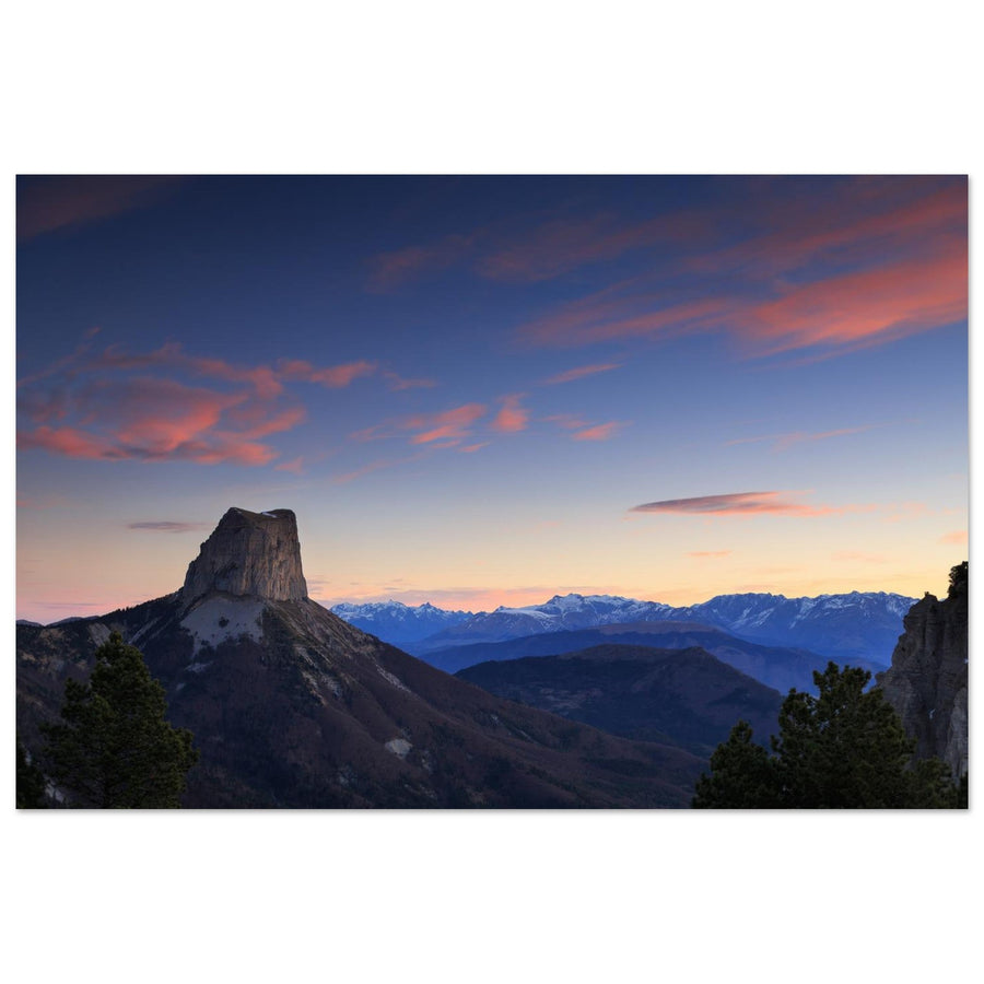 Photo du mont Aiguille au coucher du soleil dans le Vercors — tableau photo paysage de montagne en Alu Dibond, fabrication française