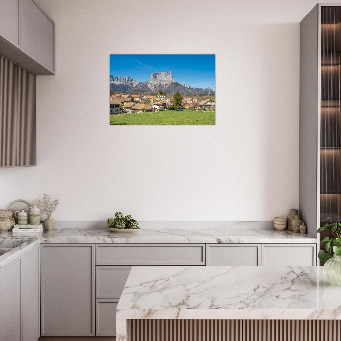 Photo of the village of Chichilianne at the foot of Mont Aiguille — photo print on matte aluminium Dibond