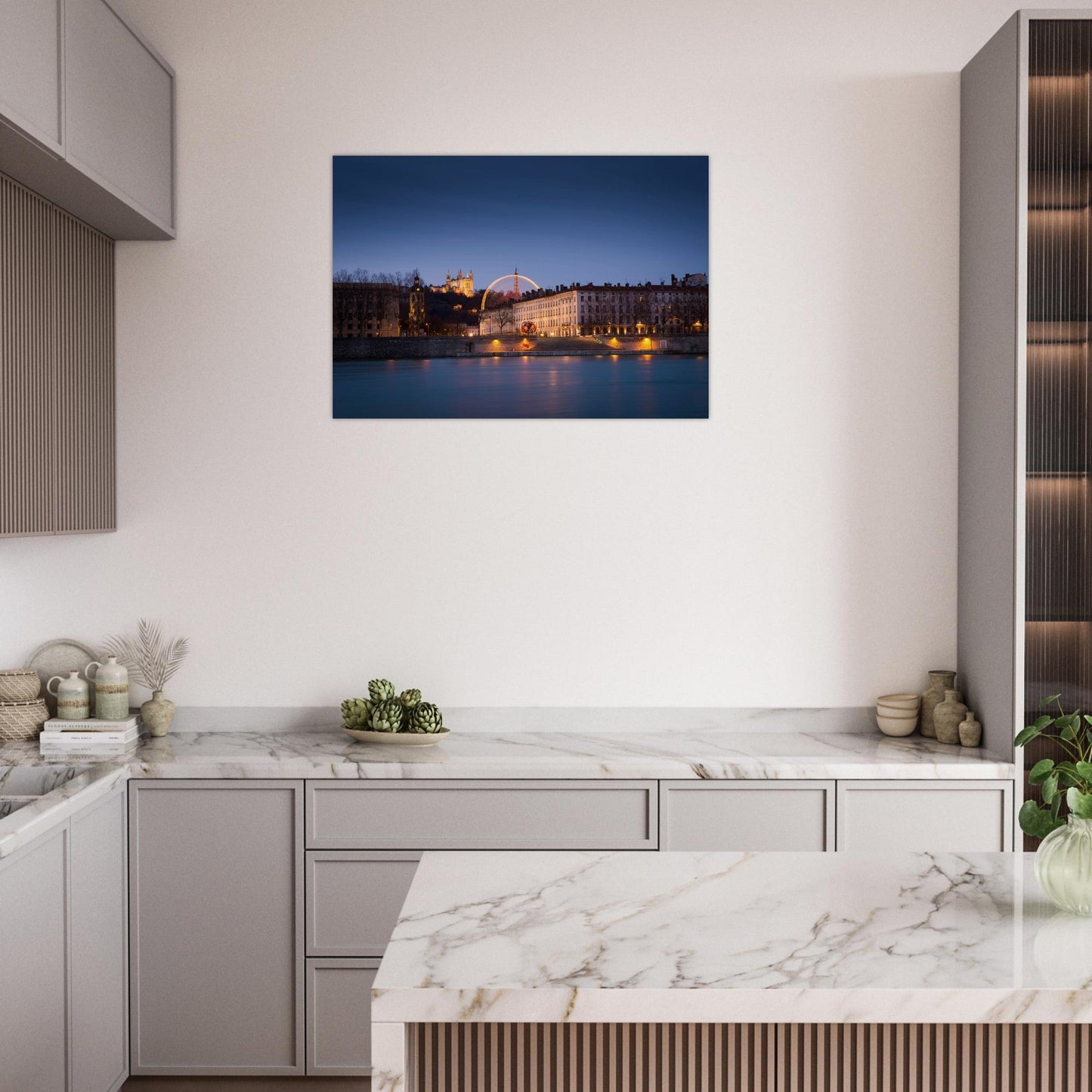 Tableau photo Photo de Lyon de nuit : Le Rhone, Bellcour et sa grande roue — tirage aluminium Dibond mat, fabrication française, prêt à accrocher