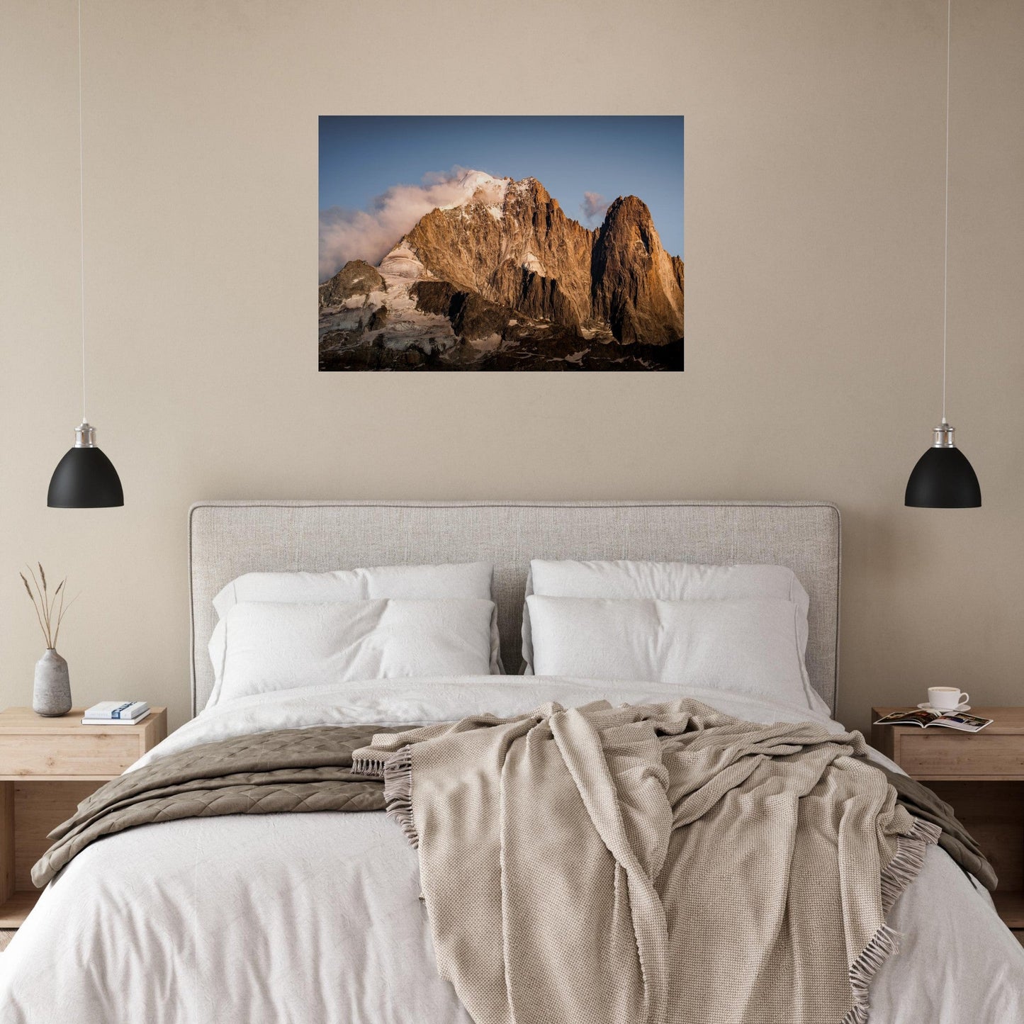 Tableau photo Photo d'un coucher de soleil sur l'Aiguille verte et les Drus — tirage aluminium Dibond mat, fabrication française, prêt à accrocher