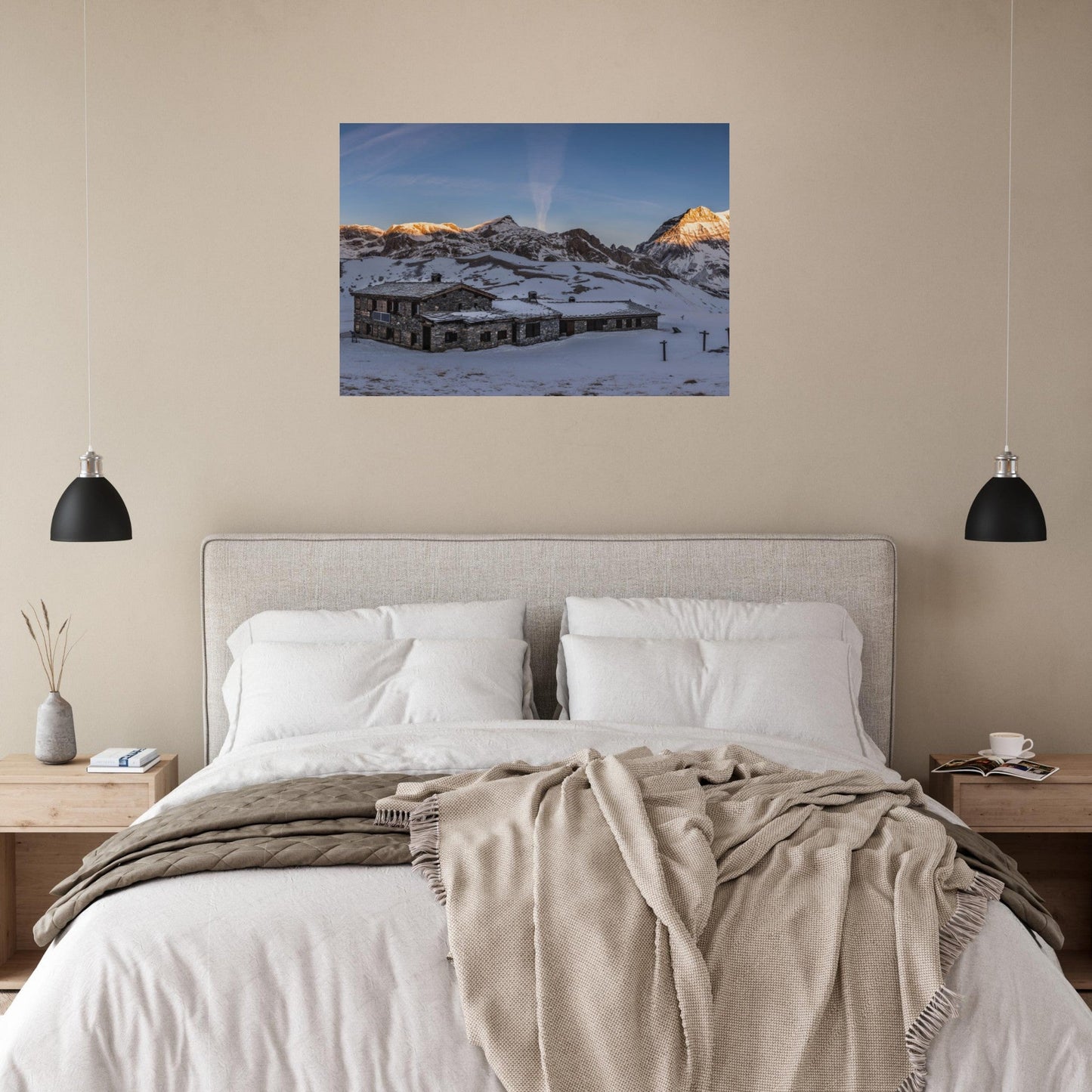 Tableau photo Photo d'un lever de soleil sur le refuge du Plan du Lac, Vanoise — tirage aluminium Dibond mat, fabrication française, prêt à accrocher