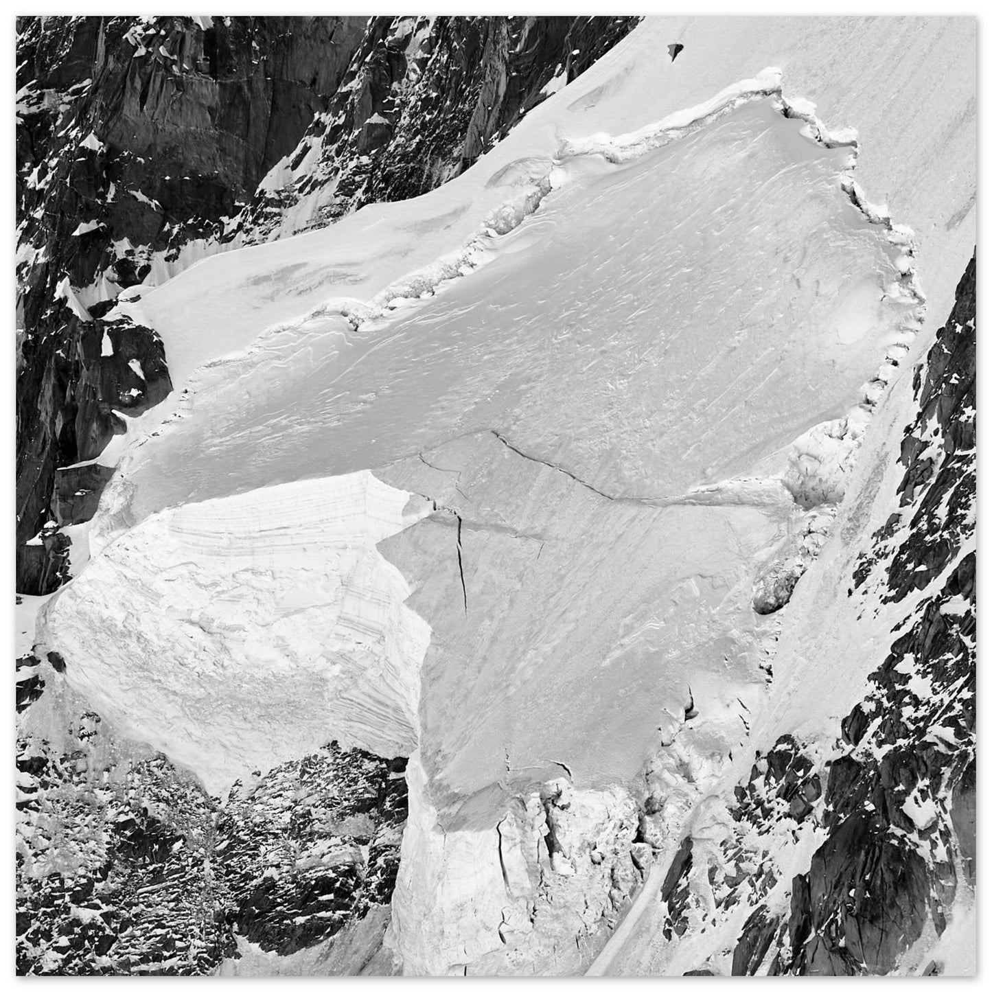 Vente Photo d'une plaque de glace et crevasse - Noir & Blanc - Tableau photo alu montagne