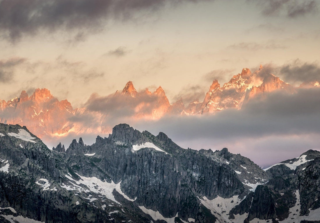 Comment choisir un tableau photo de montagne pour son salon, son chalet ou ses bureaux - AluArtMountains