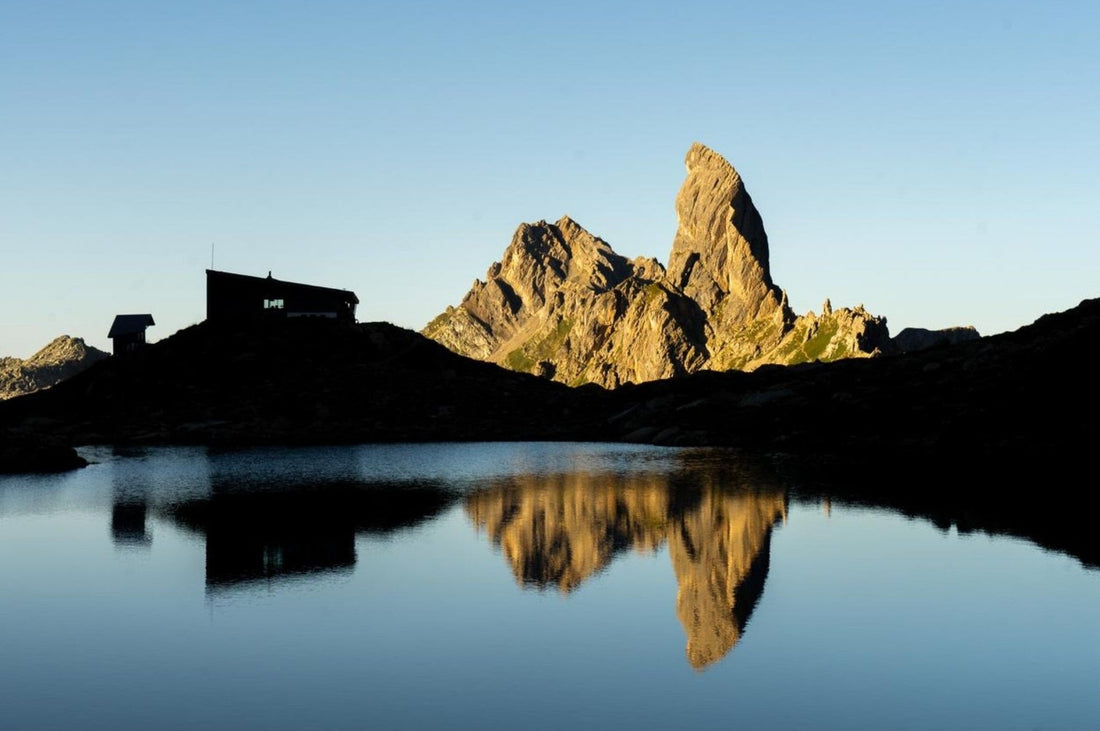 Où photographier le lac de Presset, son refuge et la Pierra Menta ? - AluArtMountains