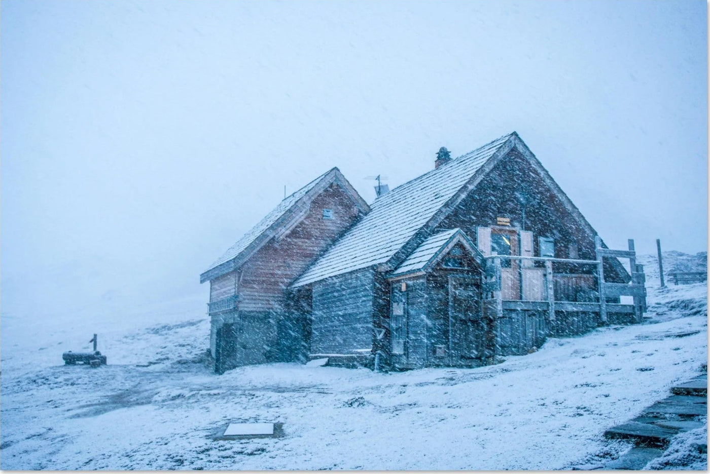 Photo du refuge de la Valette sous la neige, Vanoise