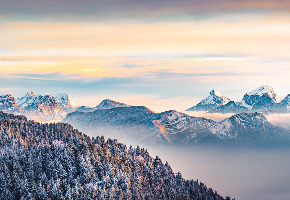 Massif de la Chartreuse enneigé au coucher du soleil