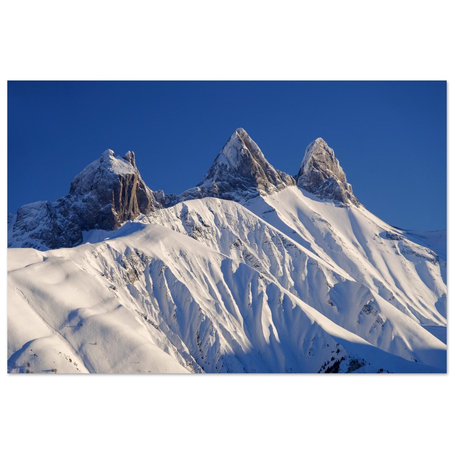 Vue du tableau photo des Aiguilles d’Arves enneigées en hiver au format 50 × 75 cm