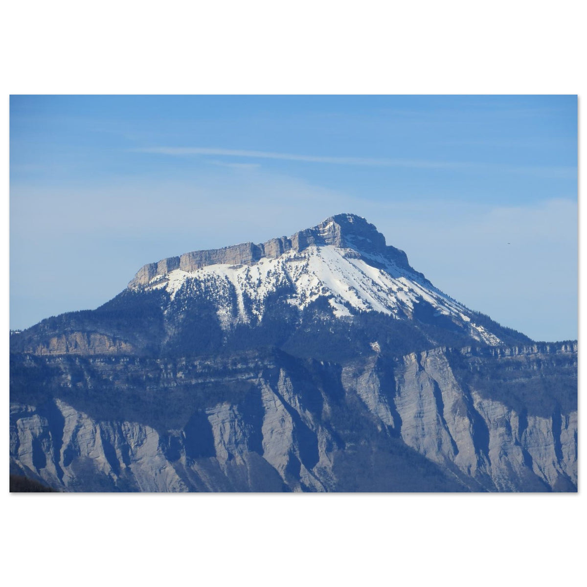 Tableau photo de Chamechaude, point culminant de la Chartreuse, sous la neige sur aluminium Dibond mat, format 70 × 100 cm