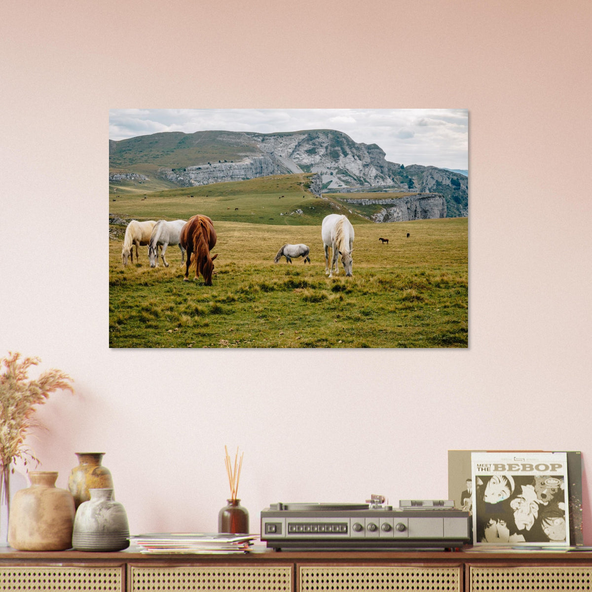 Photo de chevaux dans les alpages de Font d’Urle — Fotodruck auf mattem Alu-Dibond