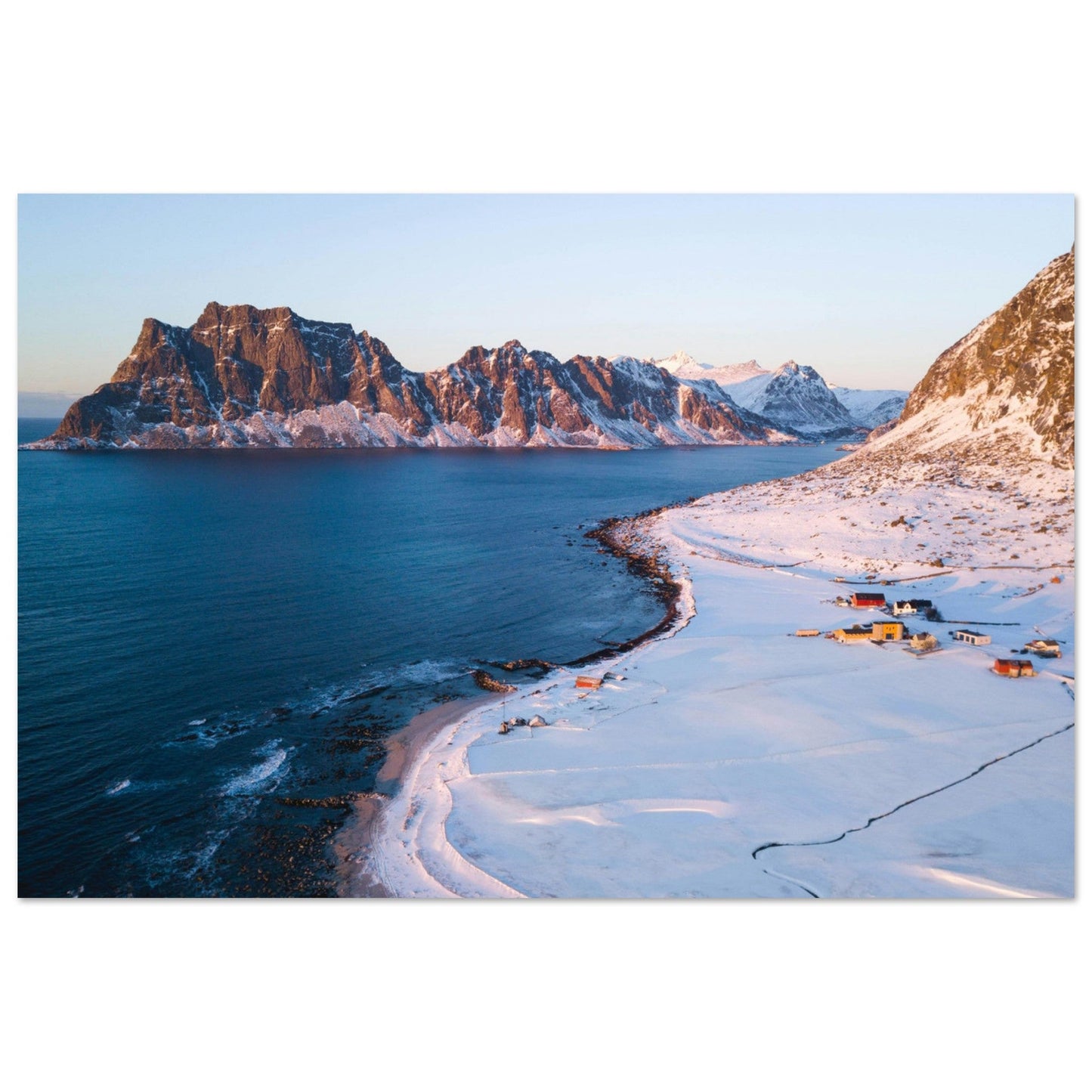 Tableau photo Photo d'un coucher de soleil sur les Îles Lofoten, Norvège 2 — tirage aluminium Dibond mat, fabrication française, prêt à accrocher