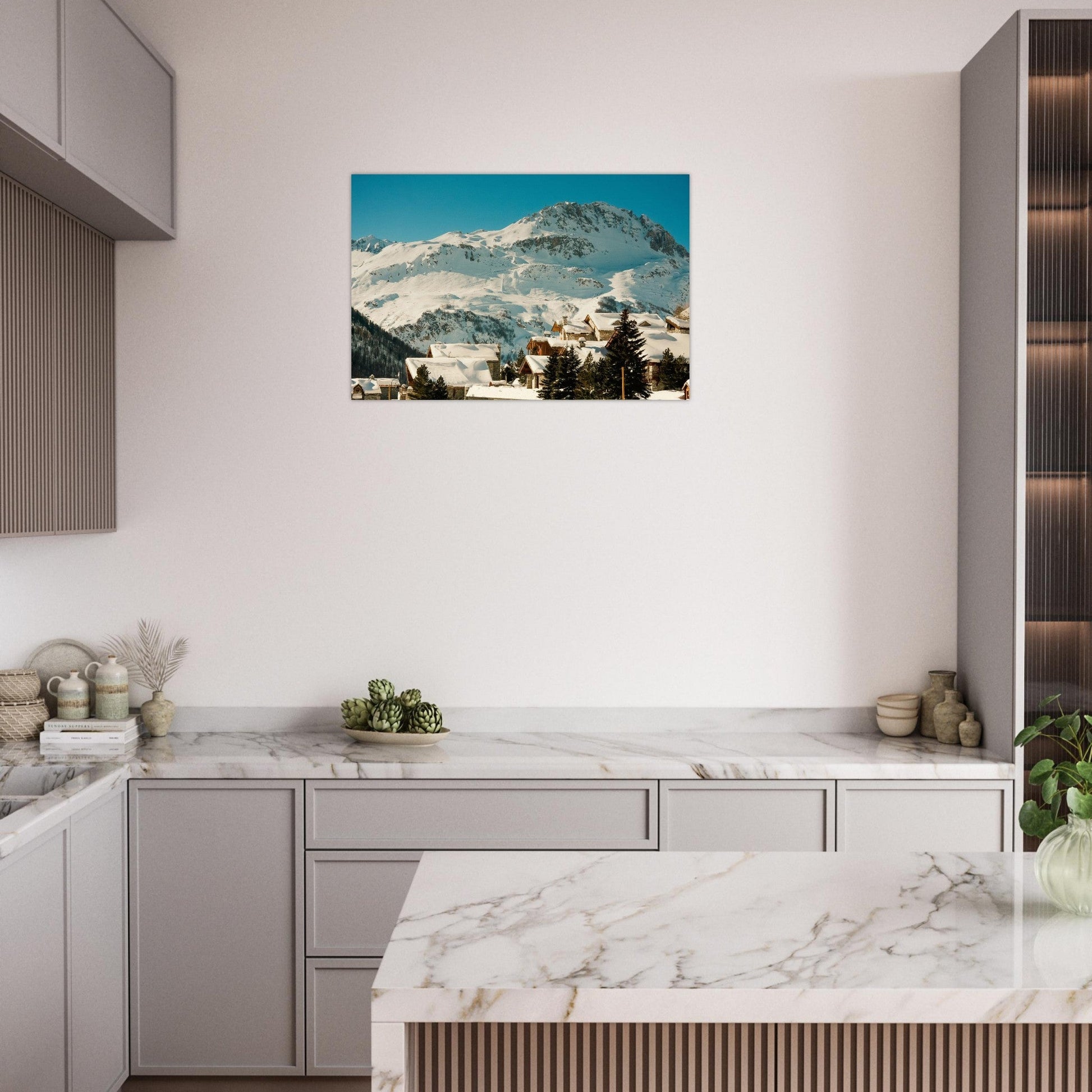Photo de chalets enneigés à Val d’Isère — tableau photo paysage de montagne en Alu Dibond, fabrication française