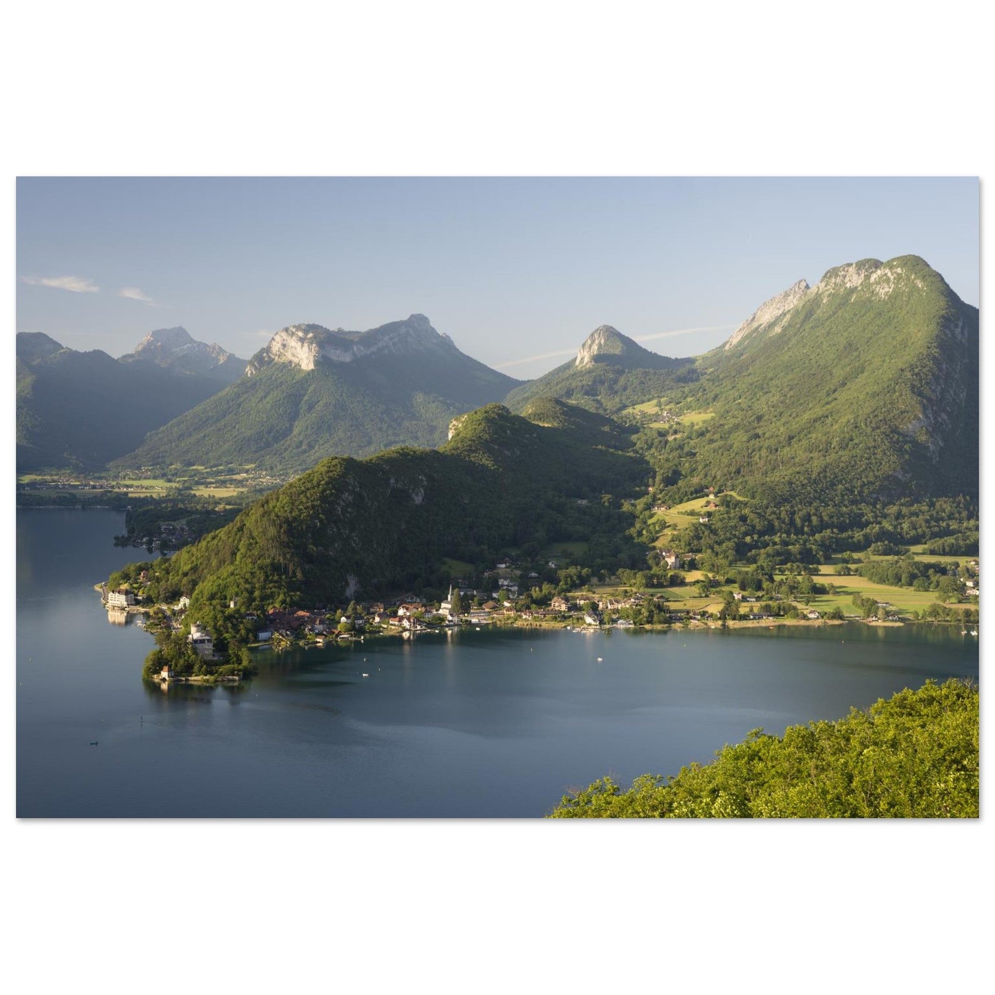 Photo de Duingt et du lac d’Annecy depuis le col de la Forclaz — tableau photo paysage de montagne en Alu Dibond, fabrication française