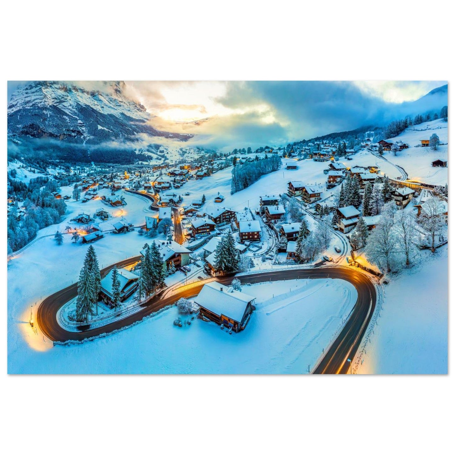 Tableau photo de Grindelwald sous l’Eiger à l’heure bleue sur aluminium Dibond mat, format 30 × 45 cm