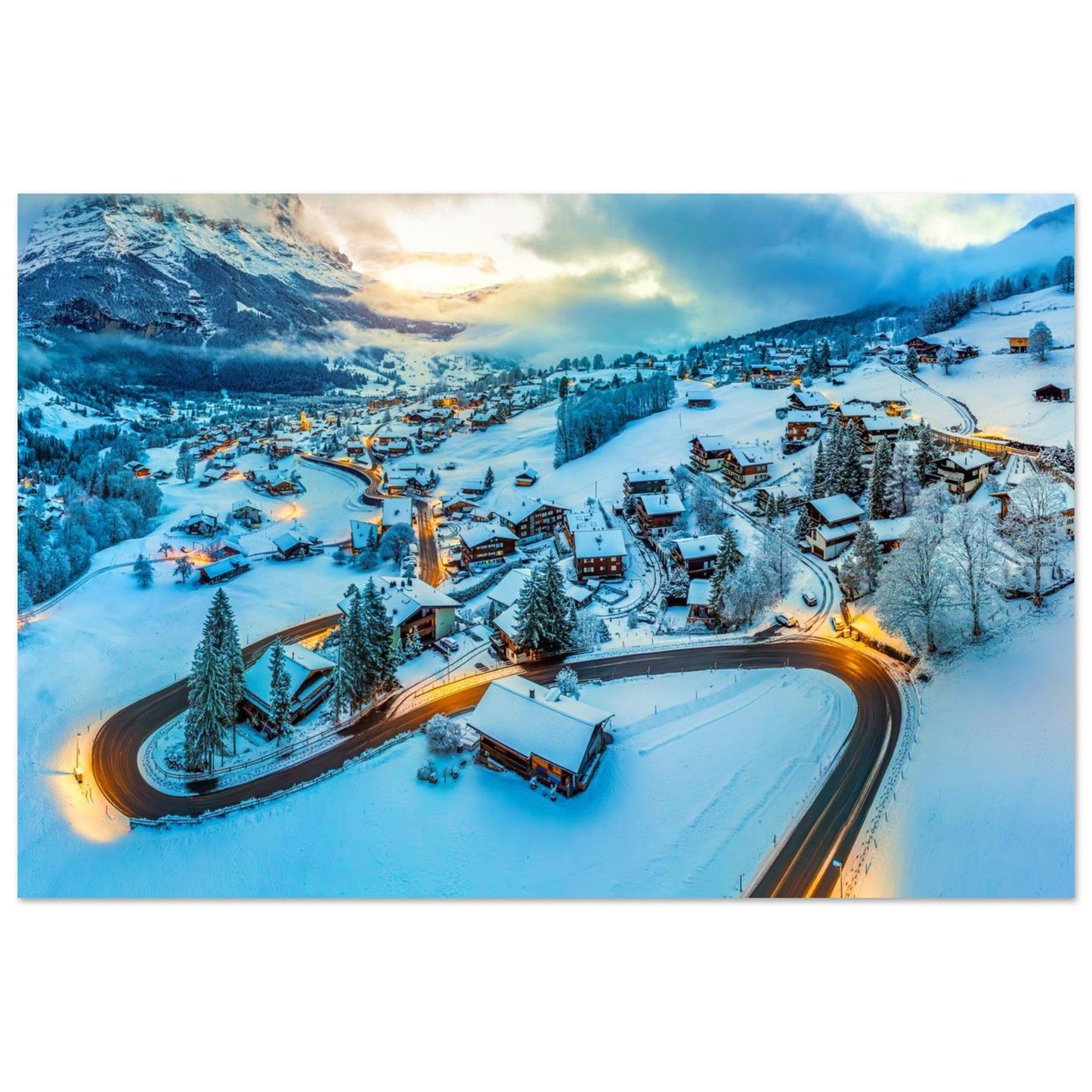 Tableau photo de Grindelwald sous l’Eiger à l’heure bleue sur aluminium Dibond mat, format 40 × 60 cm