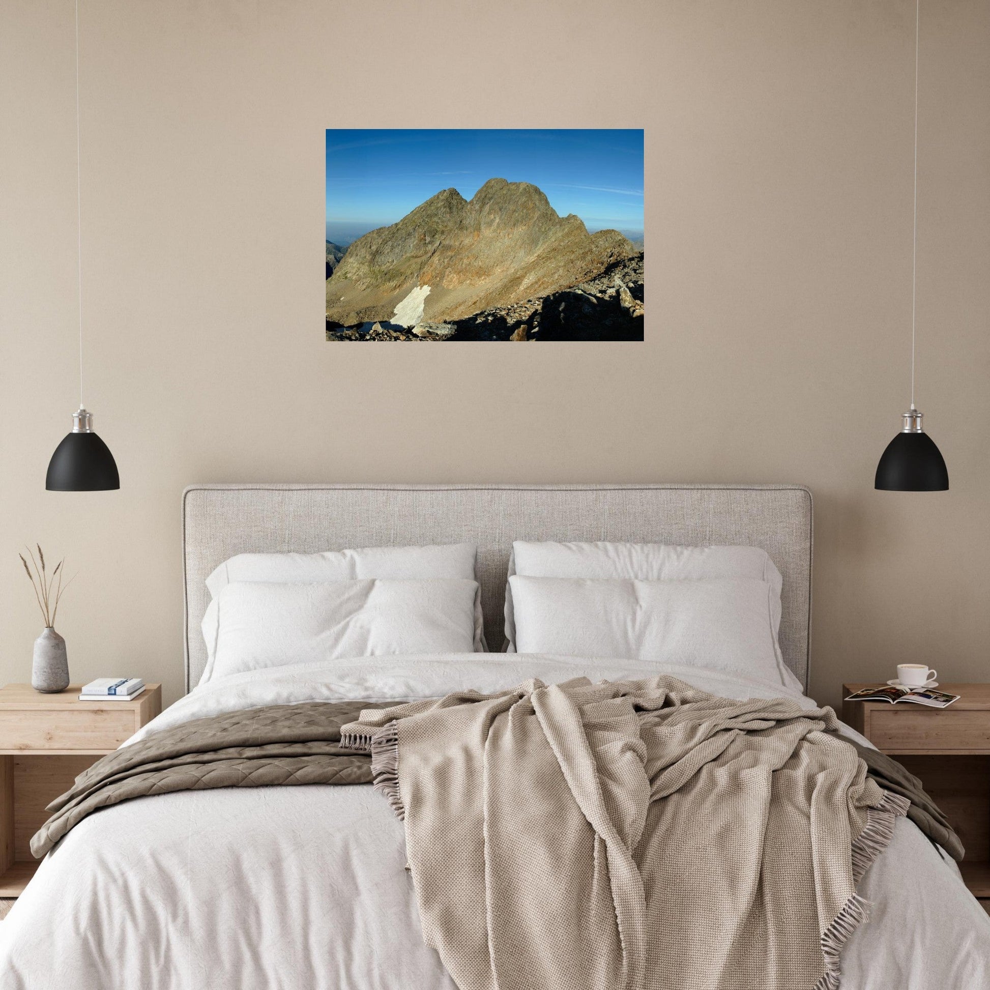 Tableau photo de la cime du Gélas dans le parc national du Mercantour sur aluminium Dibond mat, présenté dans un espace de vie