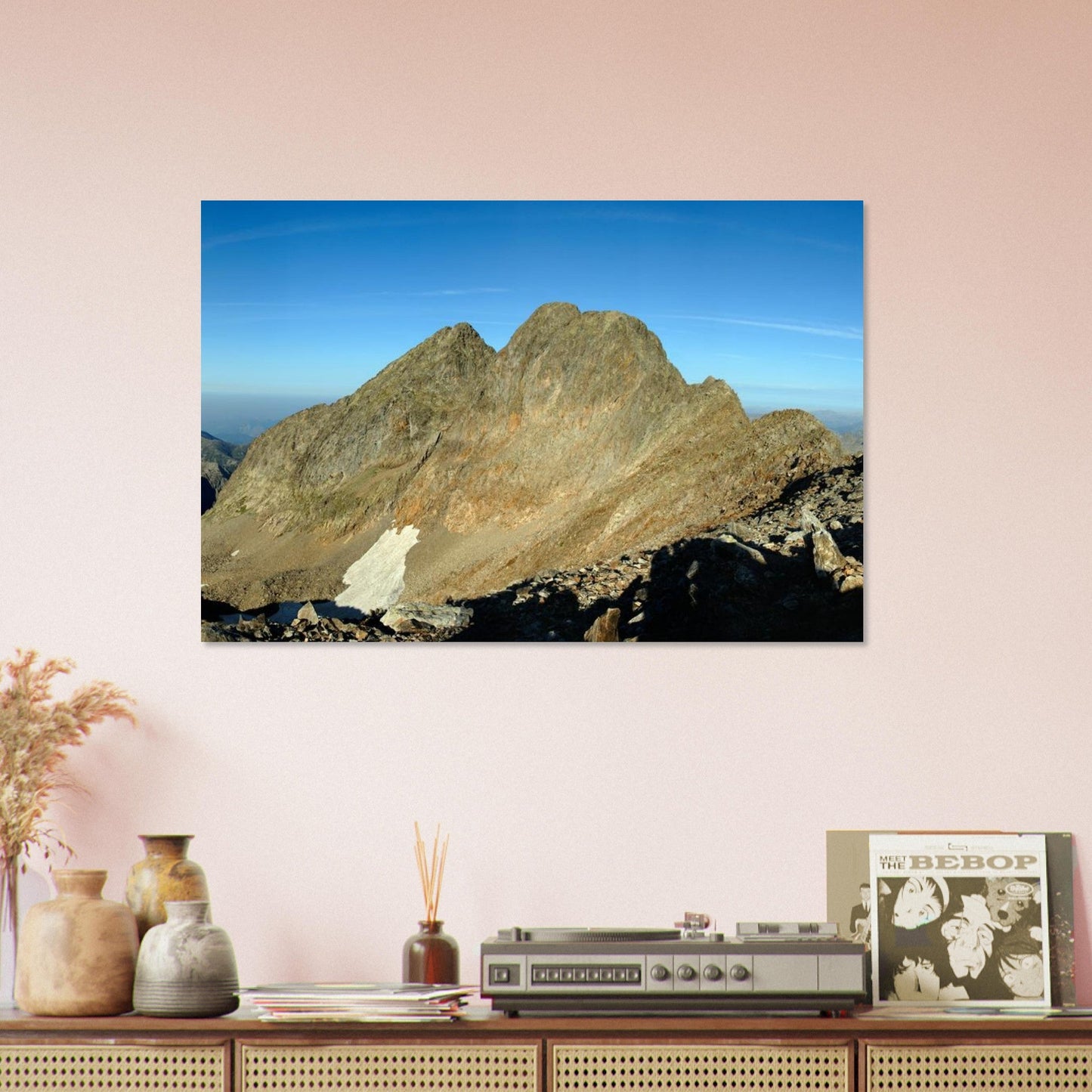 Tableau photo de la cime du Gélas dans le parc national du Mercantour sur aluminium Dibond mat, accroché sur un mur clair
