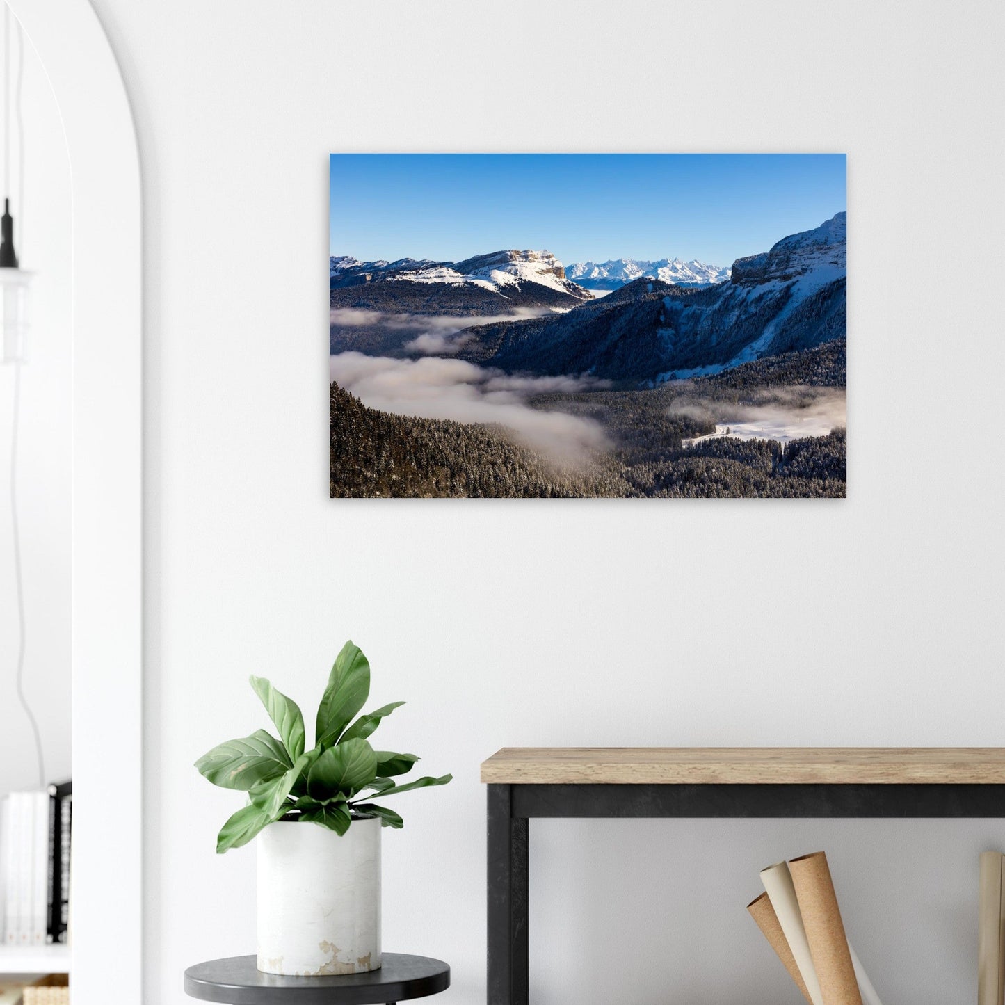 Tableau photo de la Dent de Crolles et Belledonne depuis le Charmant Som sur aluminium Dibond mat, mis en scène dans une cuisine moderne