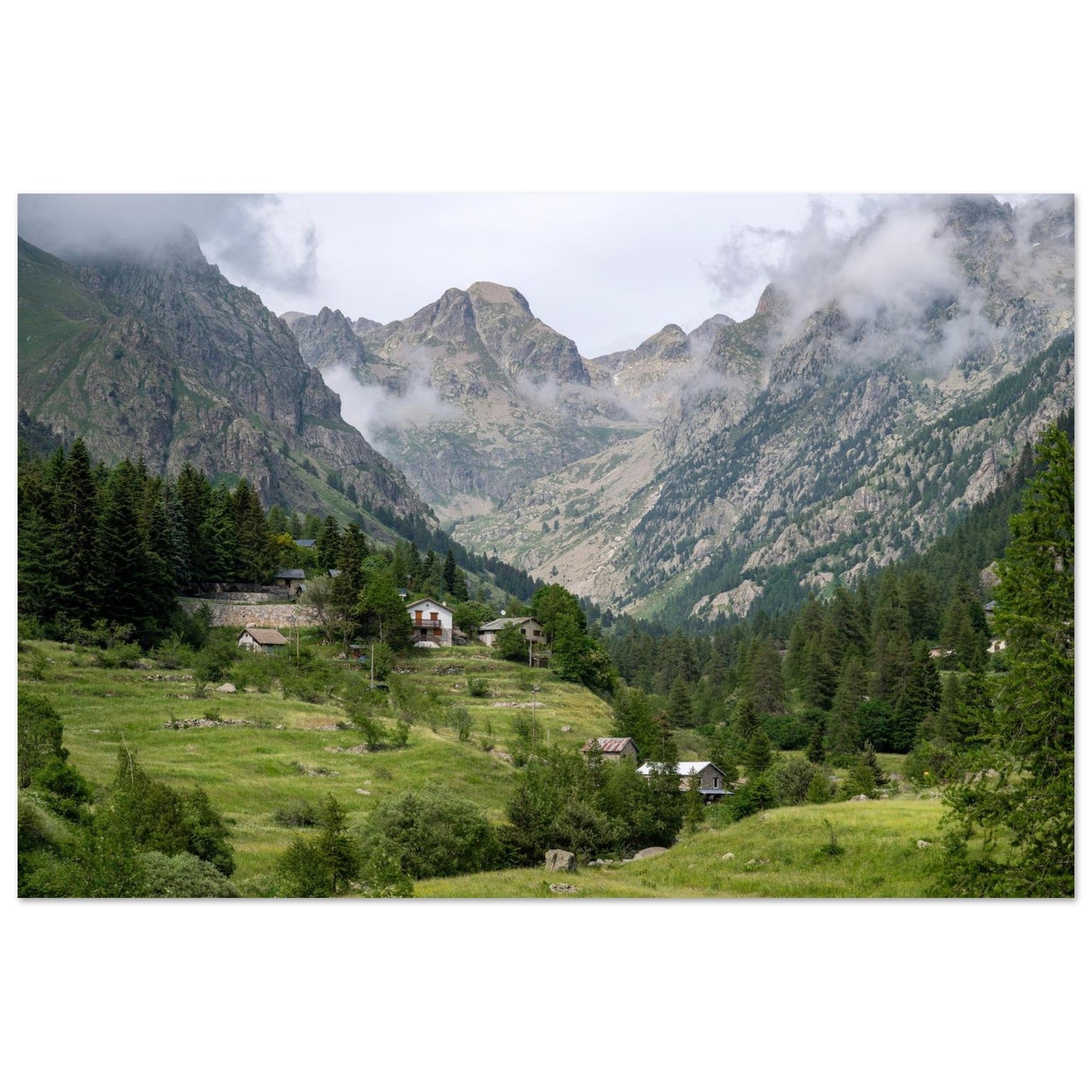 Photo de la vallée de la Gordolasque au printemps — tableau photo paysage de montagne en Alu Dibond, fabrication française