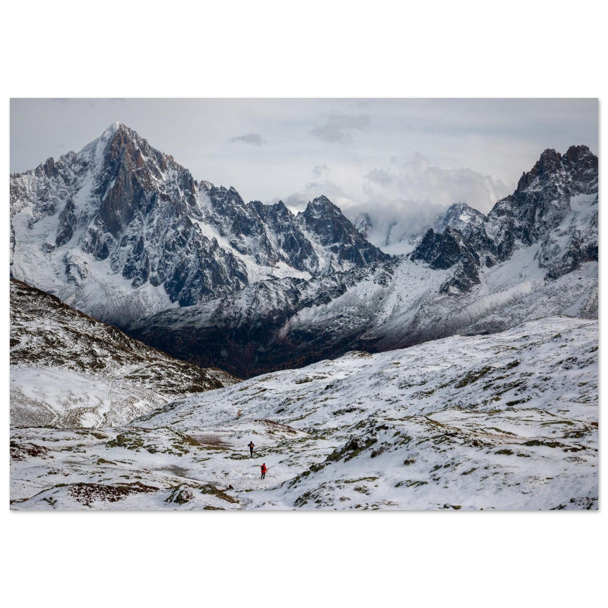 Tableau photo de l’Aiguille Verte depuis l’Aiguillette des Houches sur aluminium Dibond mat, format 70 × 100 cm — photographie : Alena Vishina