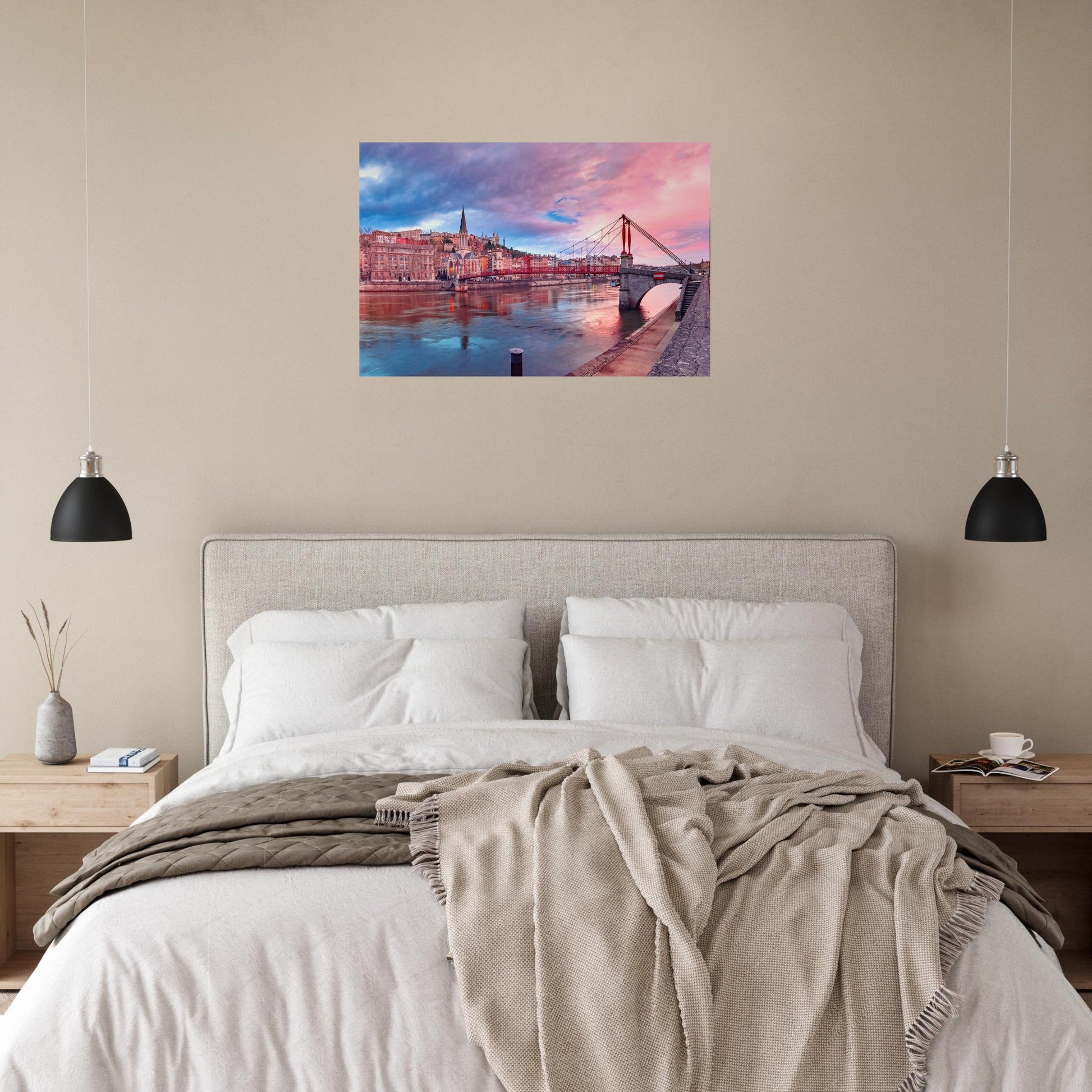 Photo de Lyon au coucher du soleil – Saint-Georges et Fourvière — tableau photo paysage de montagne en Alu Dibond, fabrication française