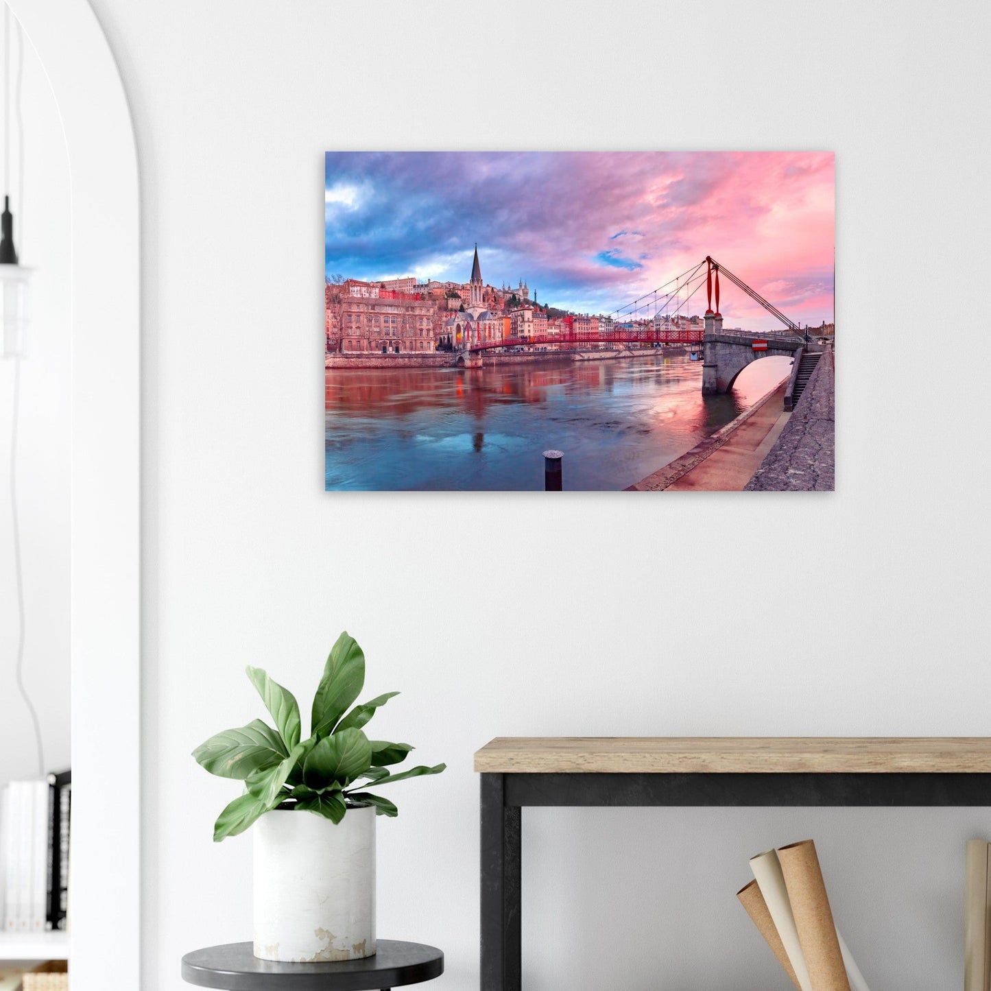 Photo de Lyon au coucher du soleil – Saint-Georges et Fourvière — tableau photo paysage de montagne en Alu Dibond, fabrication française