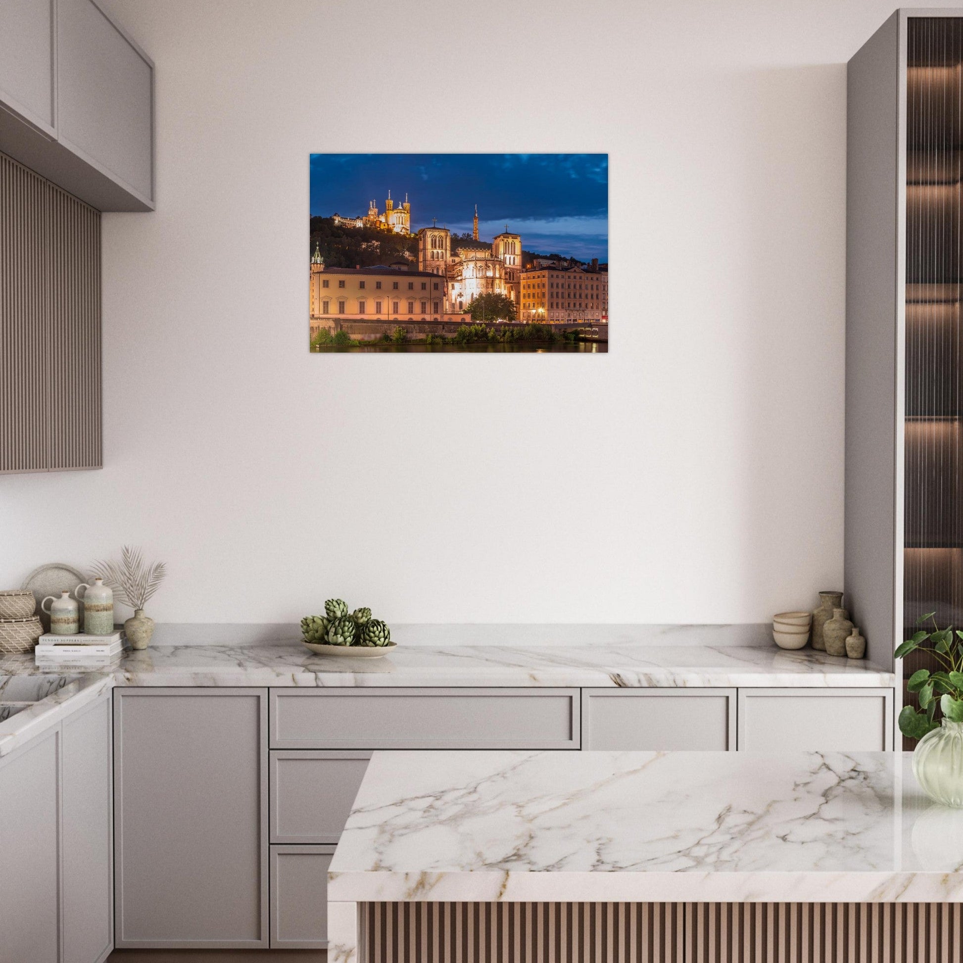 Photo de Lyon au crépuscule – Saint-Jean et Fourvière — tableau photo paysage de montagne en Alu Dibond, fabrication française