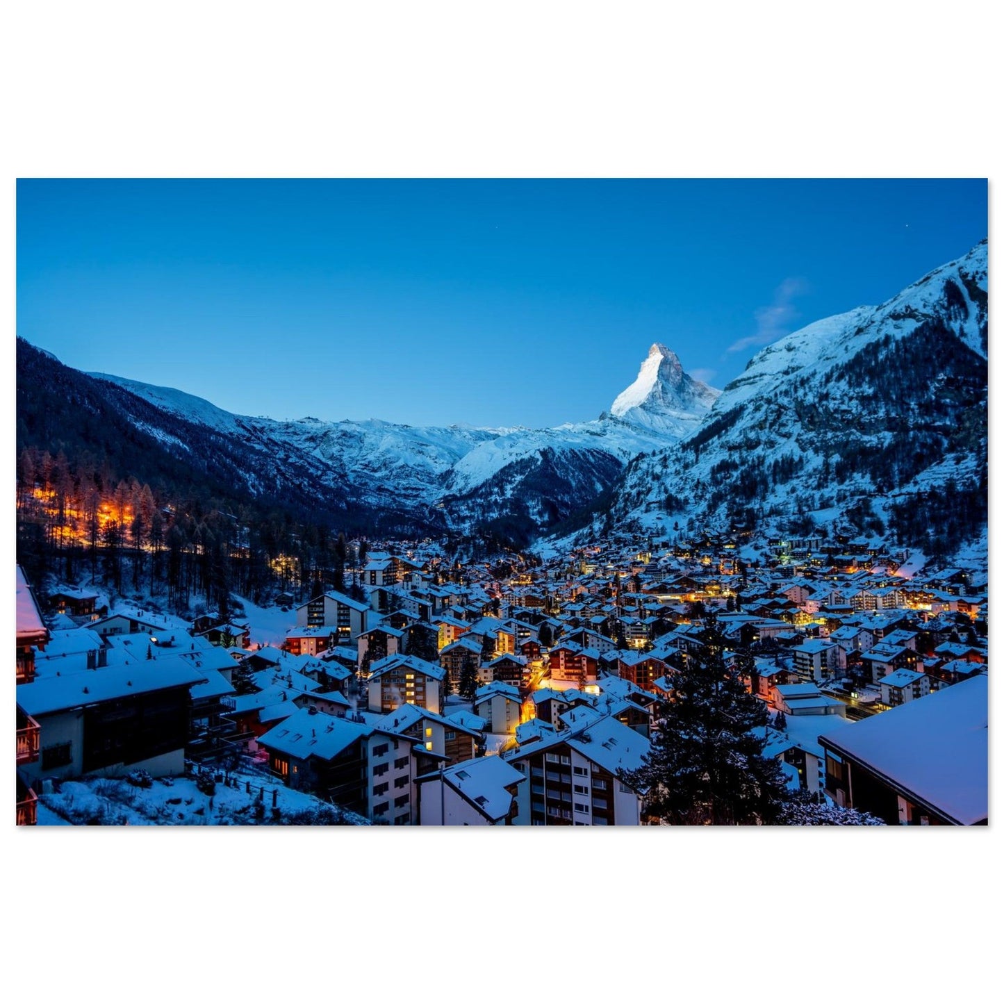 Tableau photo de Zermatt sous le Cervin à l’heure bleue sur aluminium Dibond mat, format 30 × 45 cm