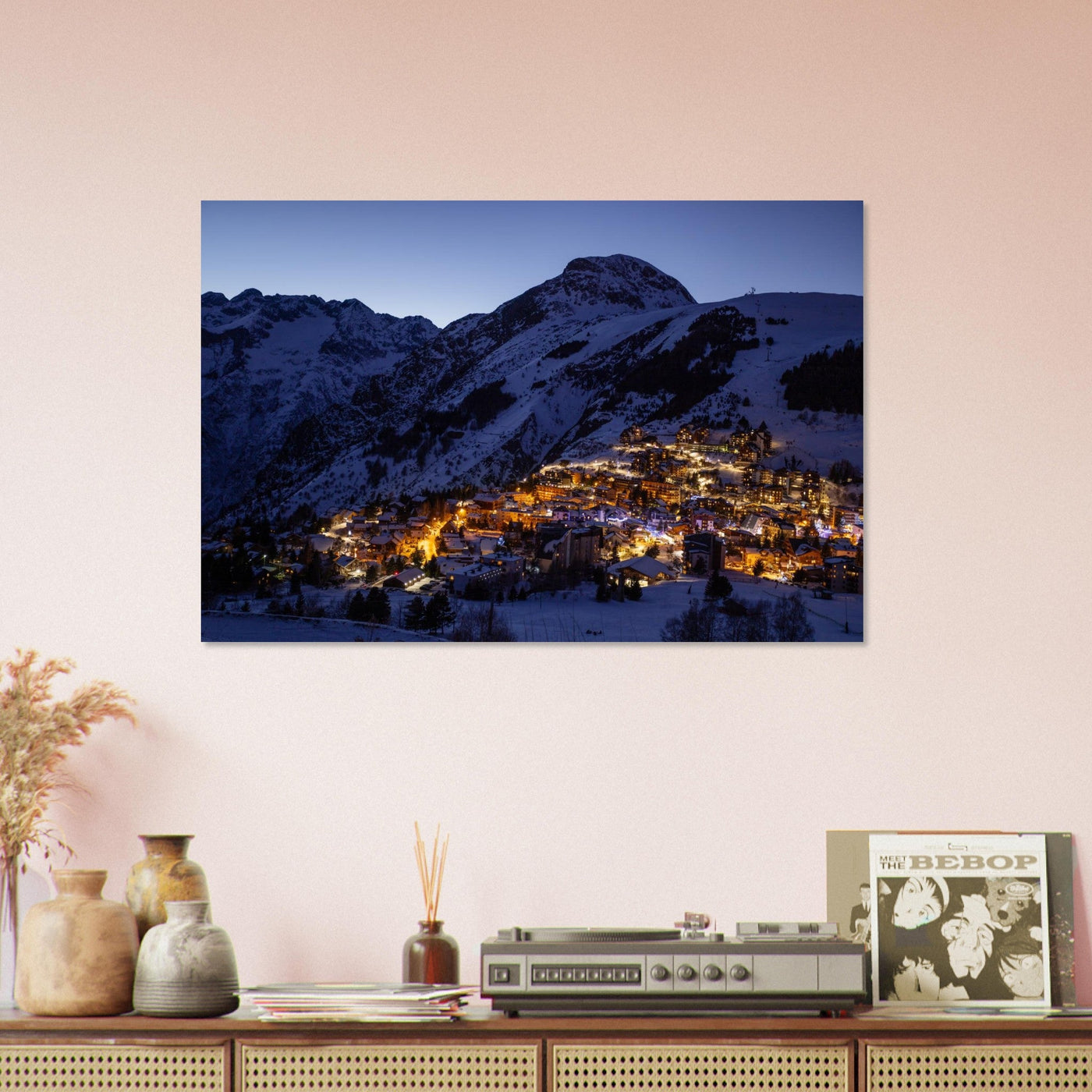 Simulation d’un tableau AluArtMountains dans un intérieur