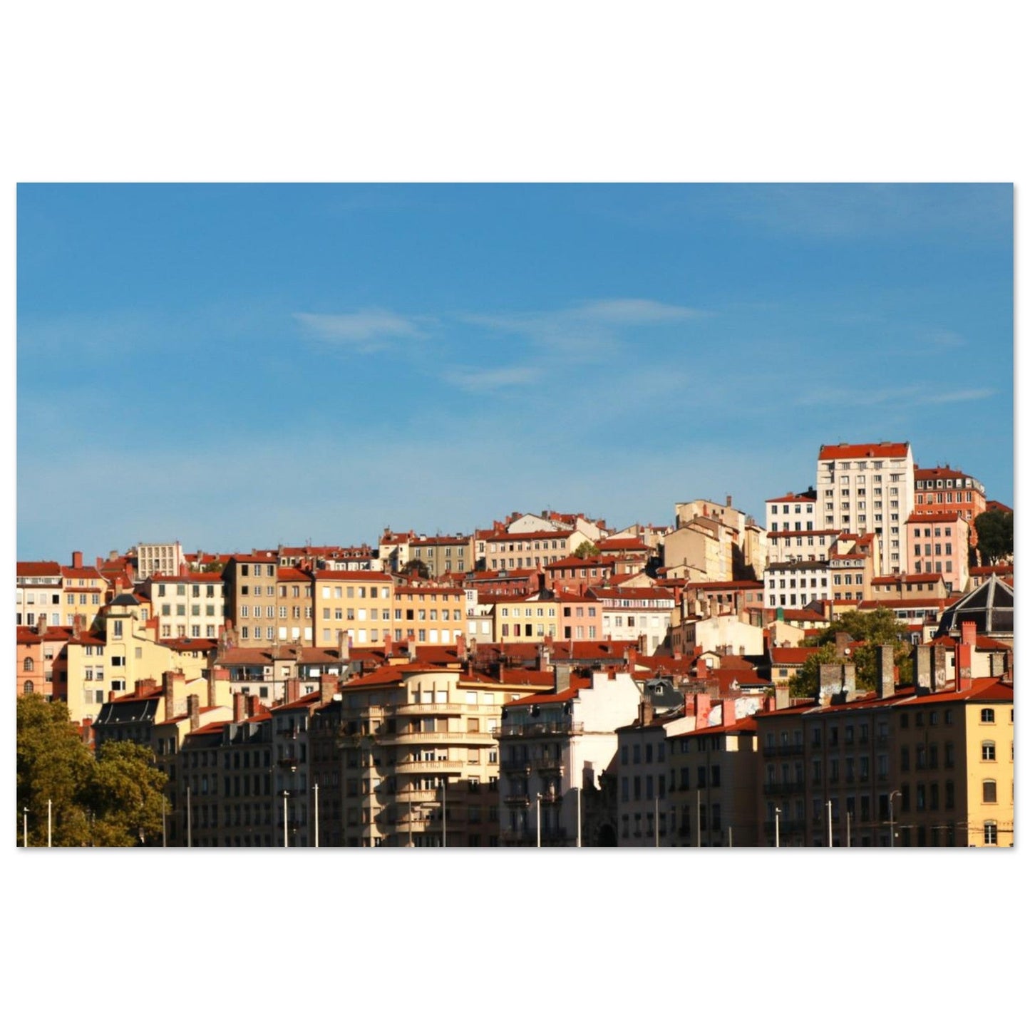 Tableau photo des pentes colorées de la Croix-Rousse à Lyon sur aluminium Dibond mat, format 30 × 45 cm
