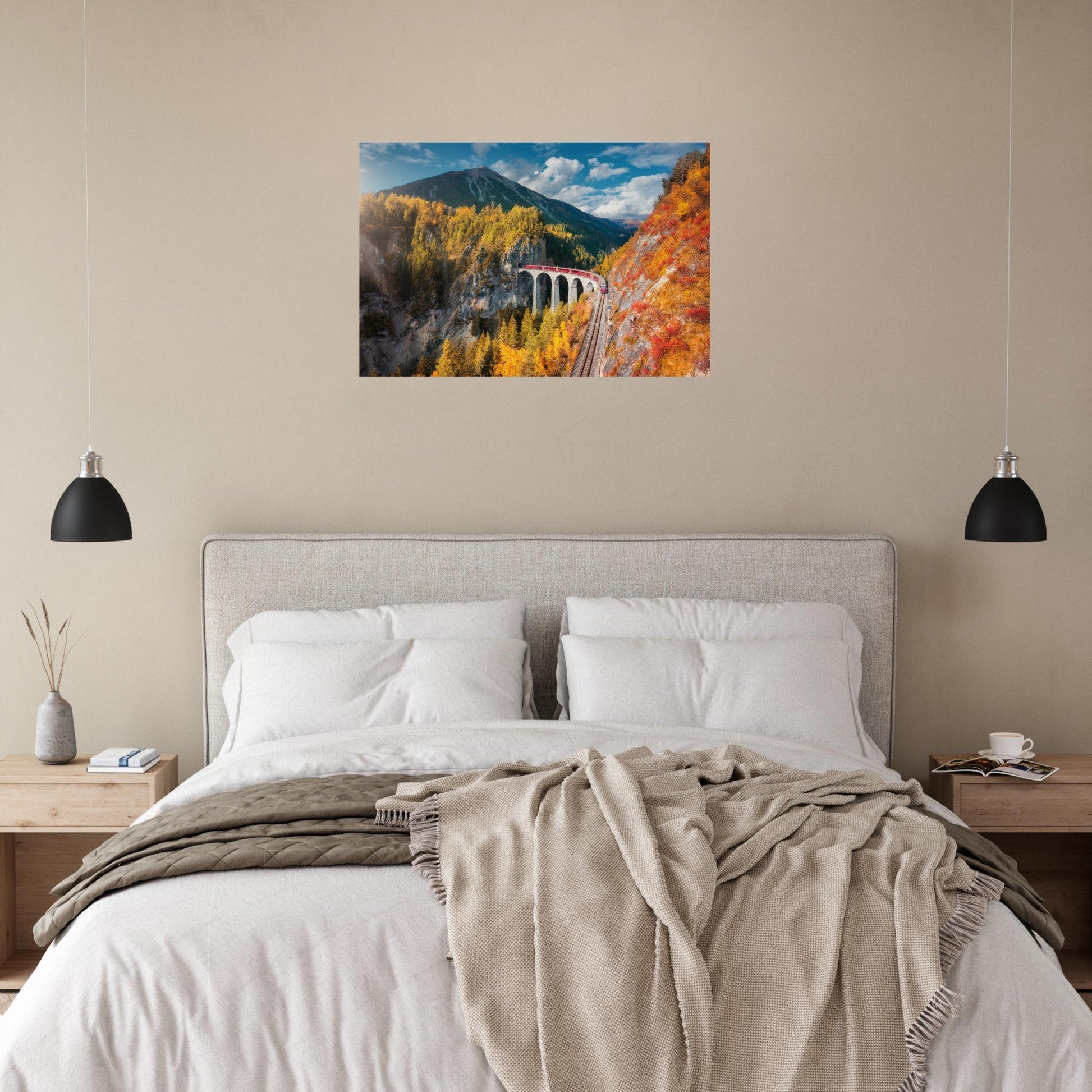 Tableau photo du Bernina Express au viaduc de Landwasser en automne sur aluminium Dibond mat, présenté dans un espace de vie