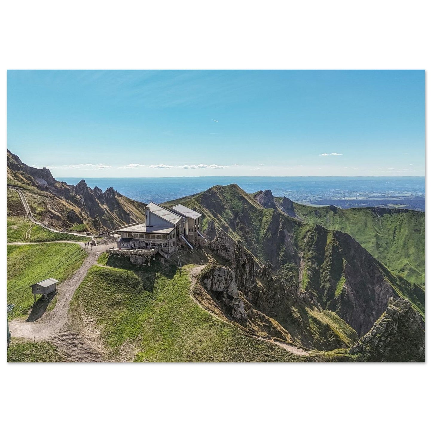 Photo of the Sancy ridgeline trail in Mont-Dore — photo print on matte aluminium Dibond