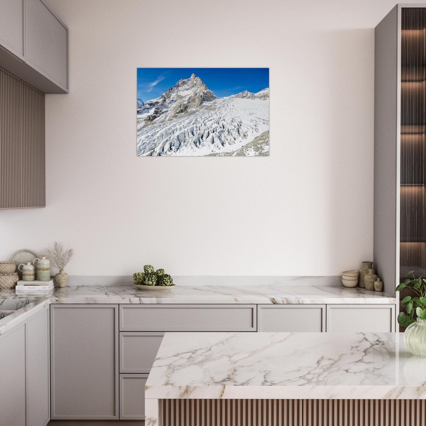 Tableau photo du Glacier Blanc face au mont Pelvoux sur aluminium Dibond mat, accroché sur un mur clair