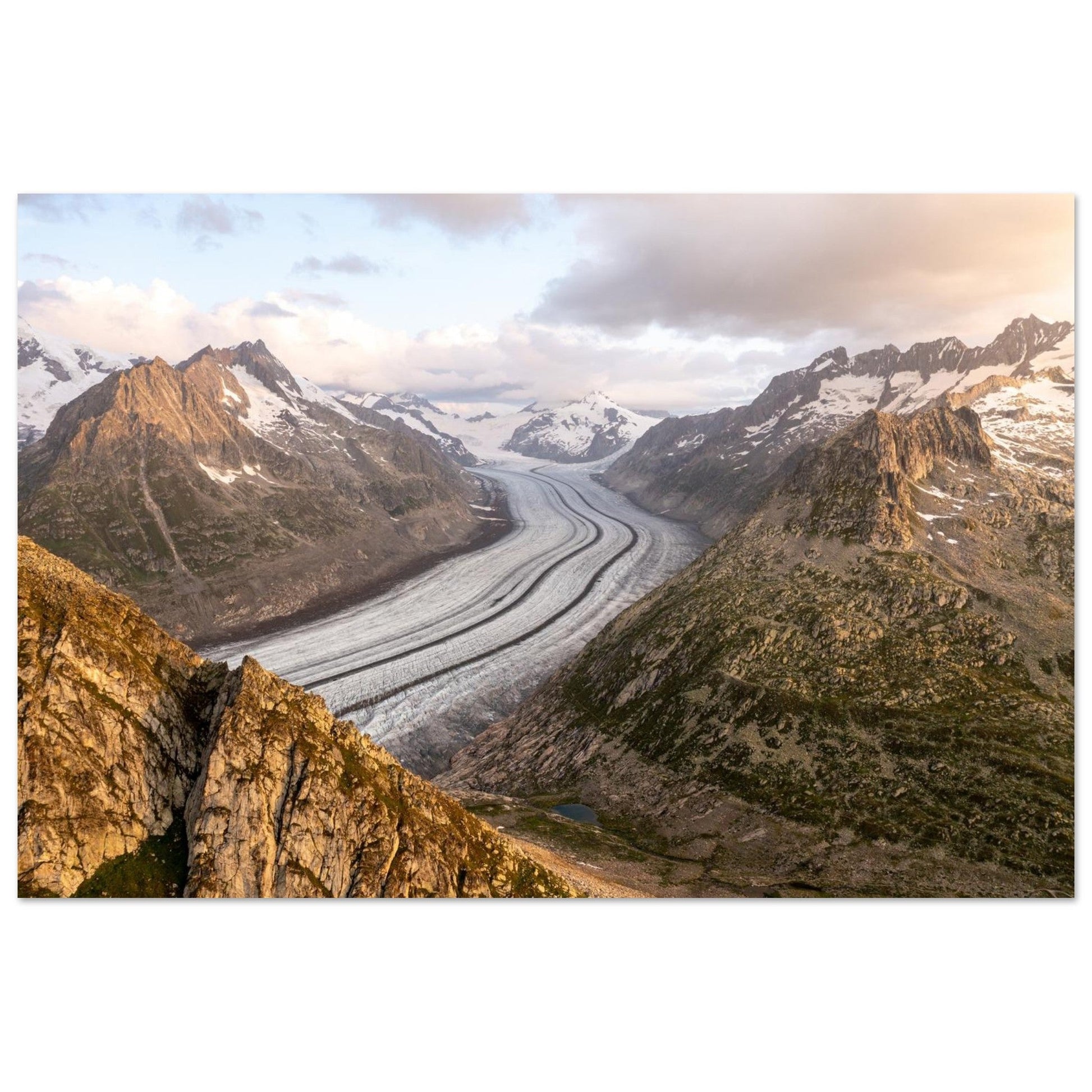 Photo du glacier d’Aletsch au lever du soleil en Suisse — tableau photo paysage de montagne en Alu Dibond, fabrication française