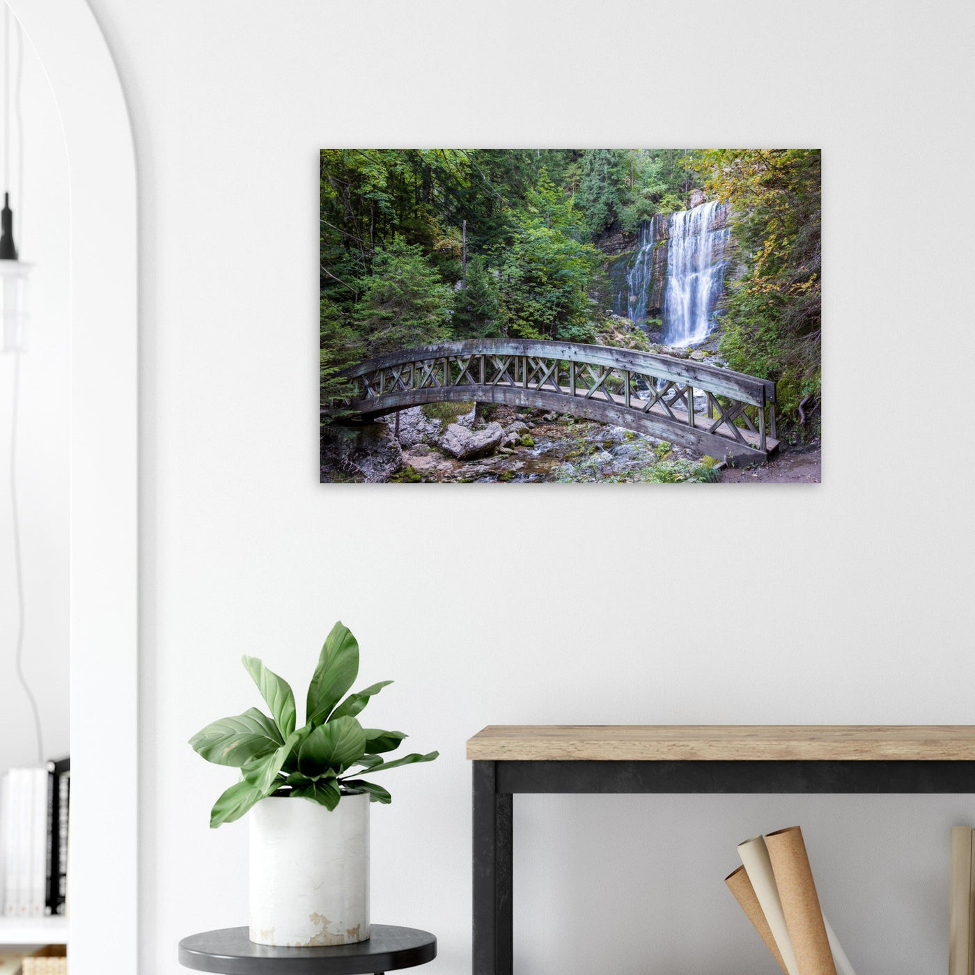 Simulation d’un tableau AluArtMountains dans un intérieur