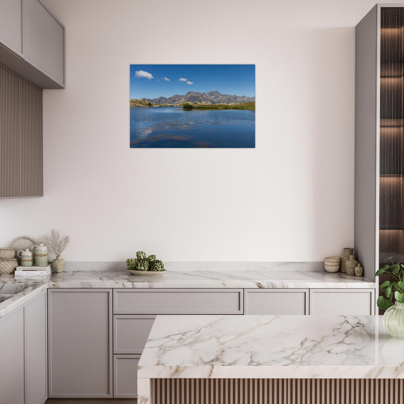 Simulation d’un tableau AluArtMountains dans un intérieur
