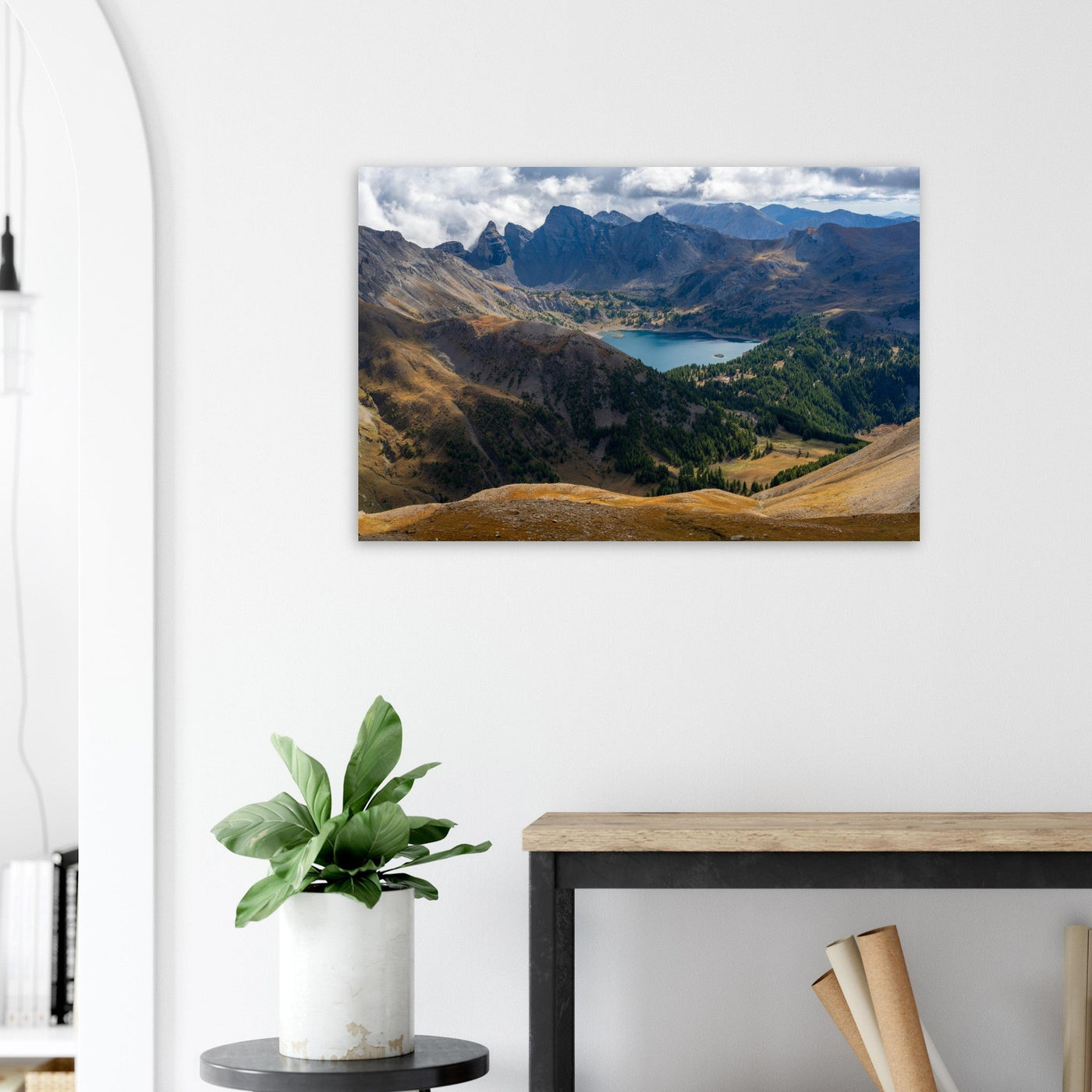 Simulation of an AluArtMountains painting in an interior setting