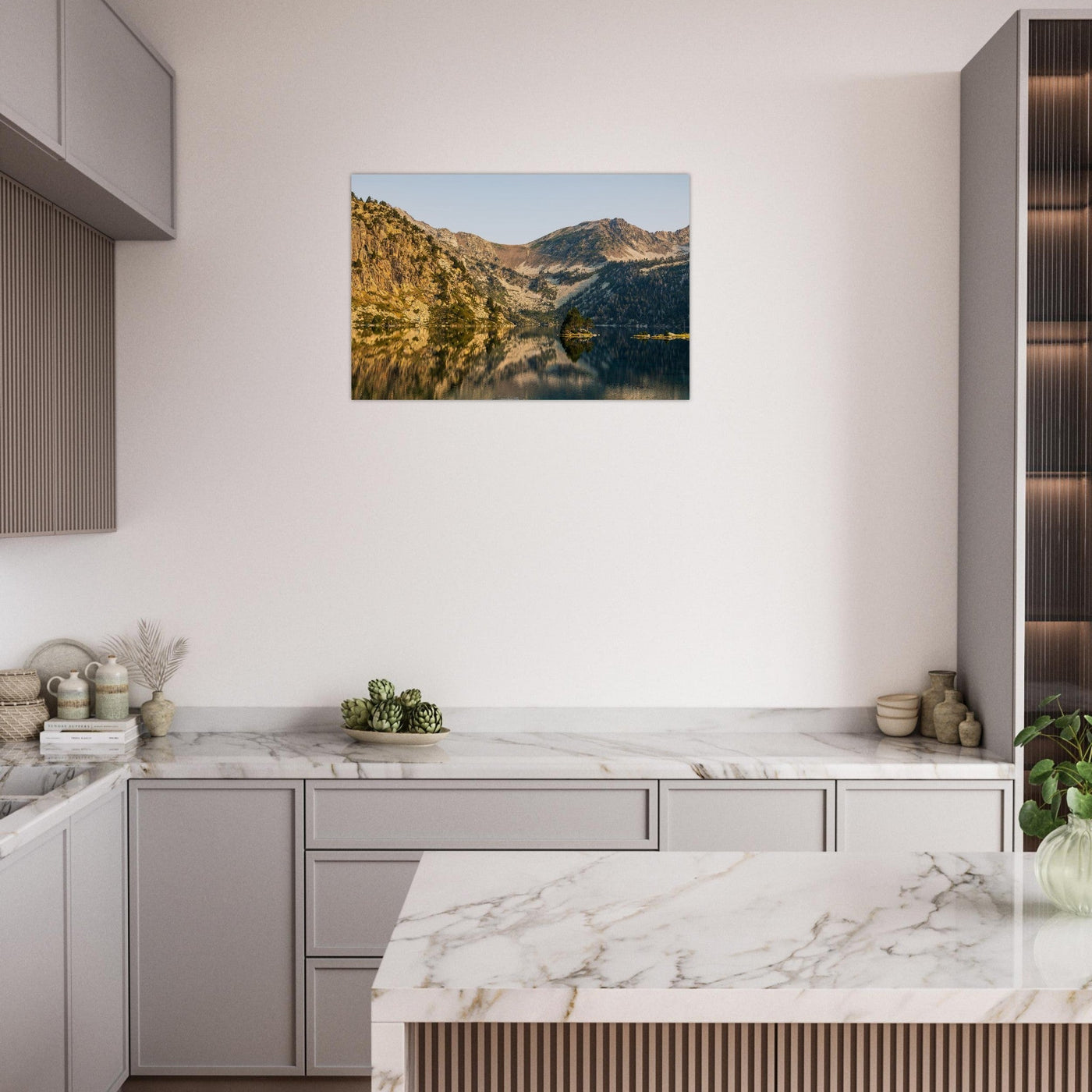 Simulation d’un tableau AluArtMountains dans un intérieur