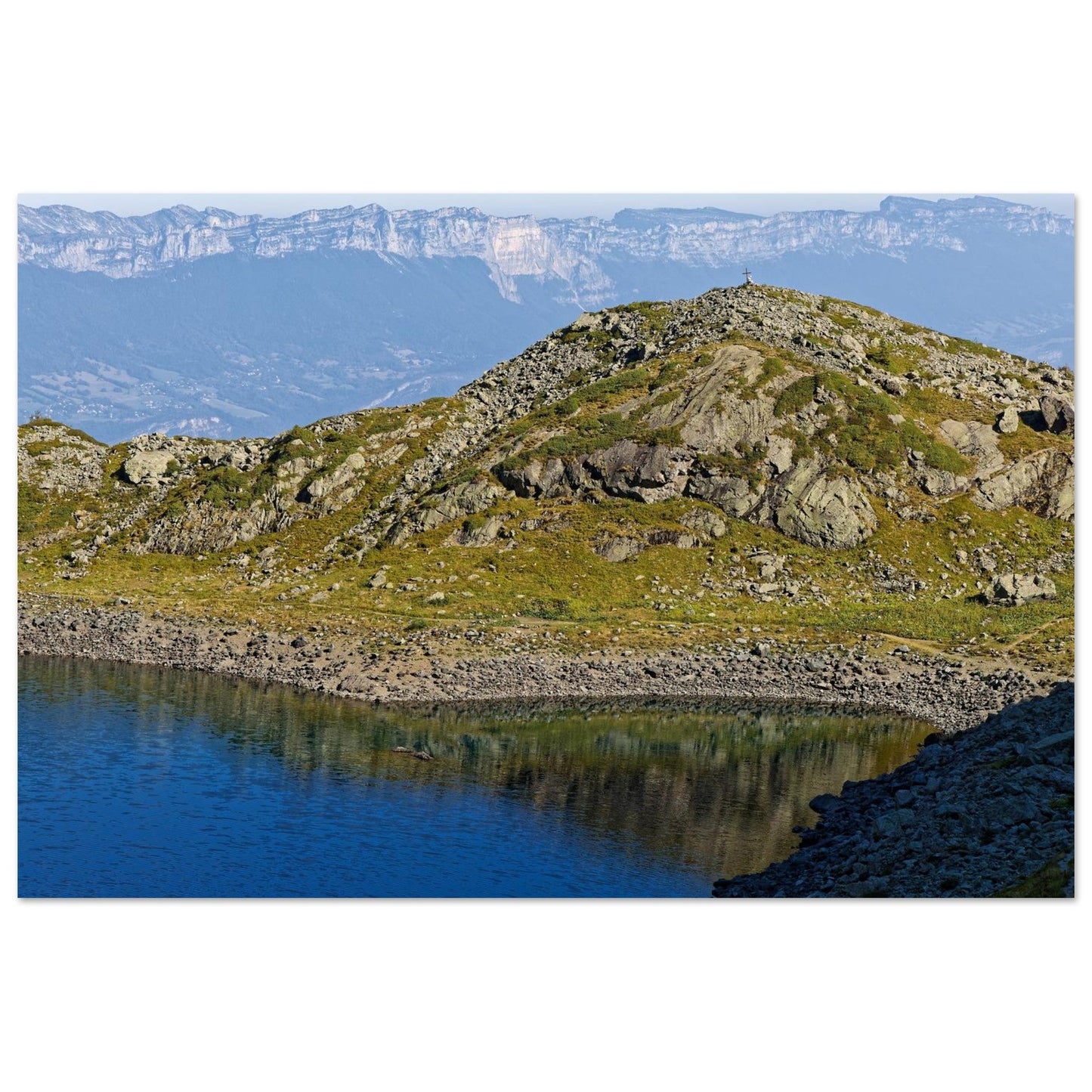 Photo du lac de Crop face au Grand Pic et à la Croix de Belledonne — tableau photo paysage de montagne en Alu Dibond, fabrication française