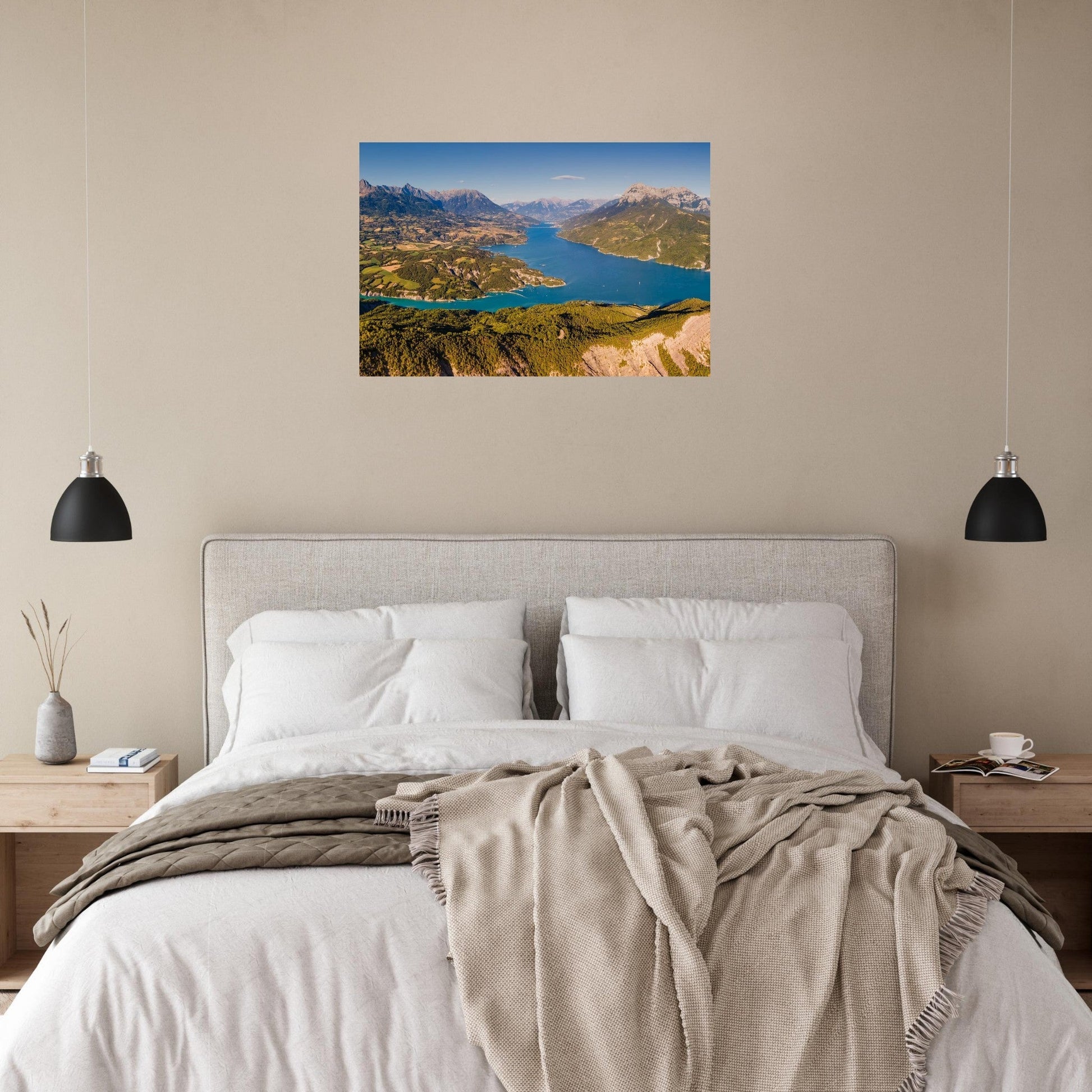 Photo du lac de Serre-Ponçon vu du ciel face au Grand Morgon — tableau photo paysage de montagne en Alu Dibond