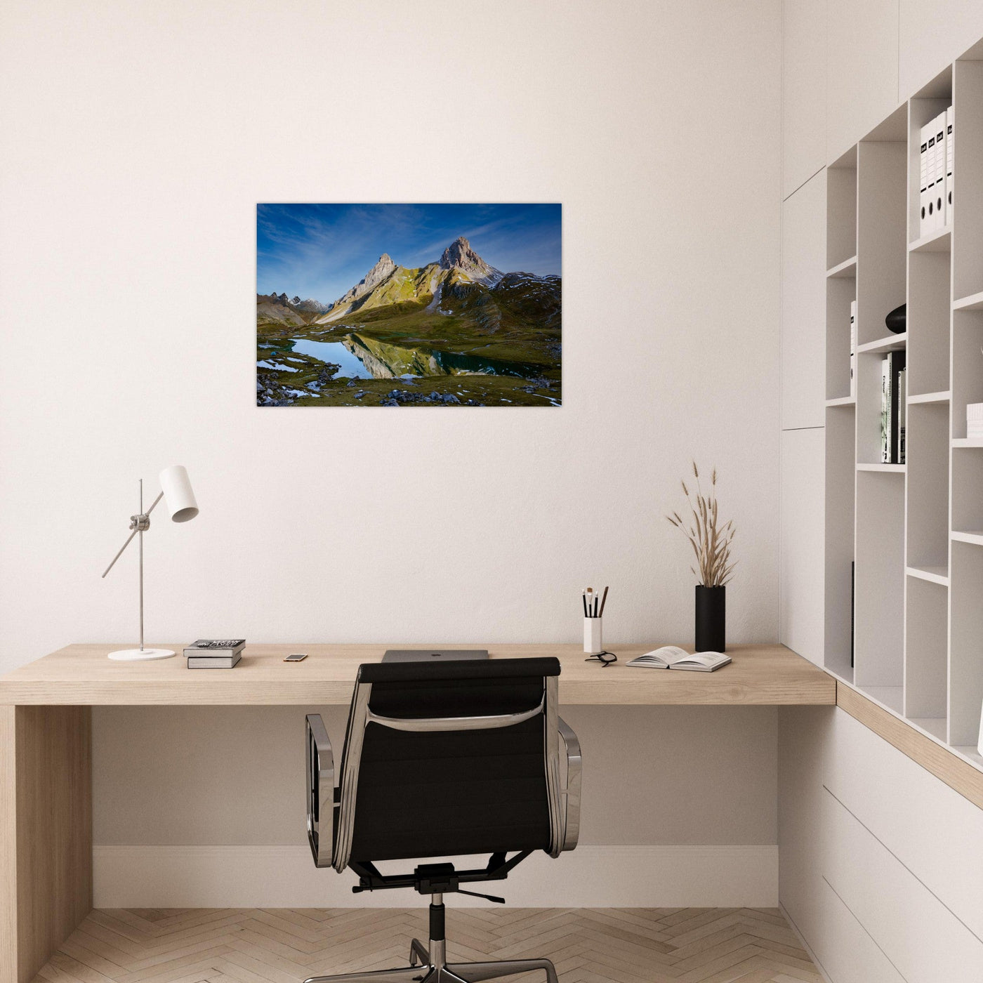 Simulation of an AluArtMountains photo print in an interior setting