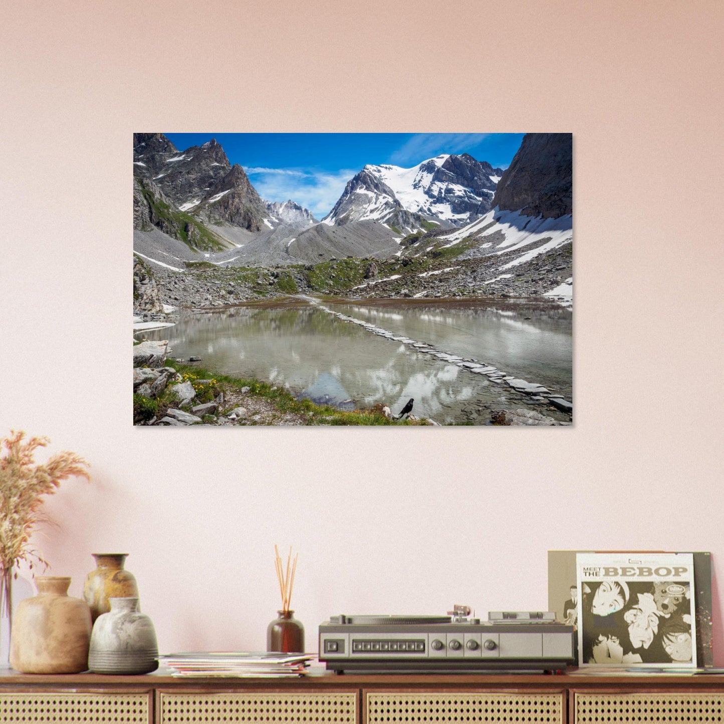 Tableau photo du Lac des Vaches et de la Grande Casse en Vanoise sur aluminium Dibond mat, présenté dans un intérieur