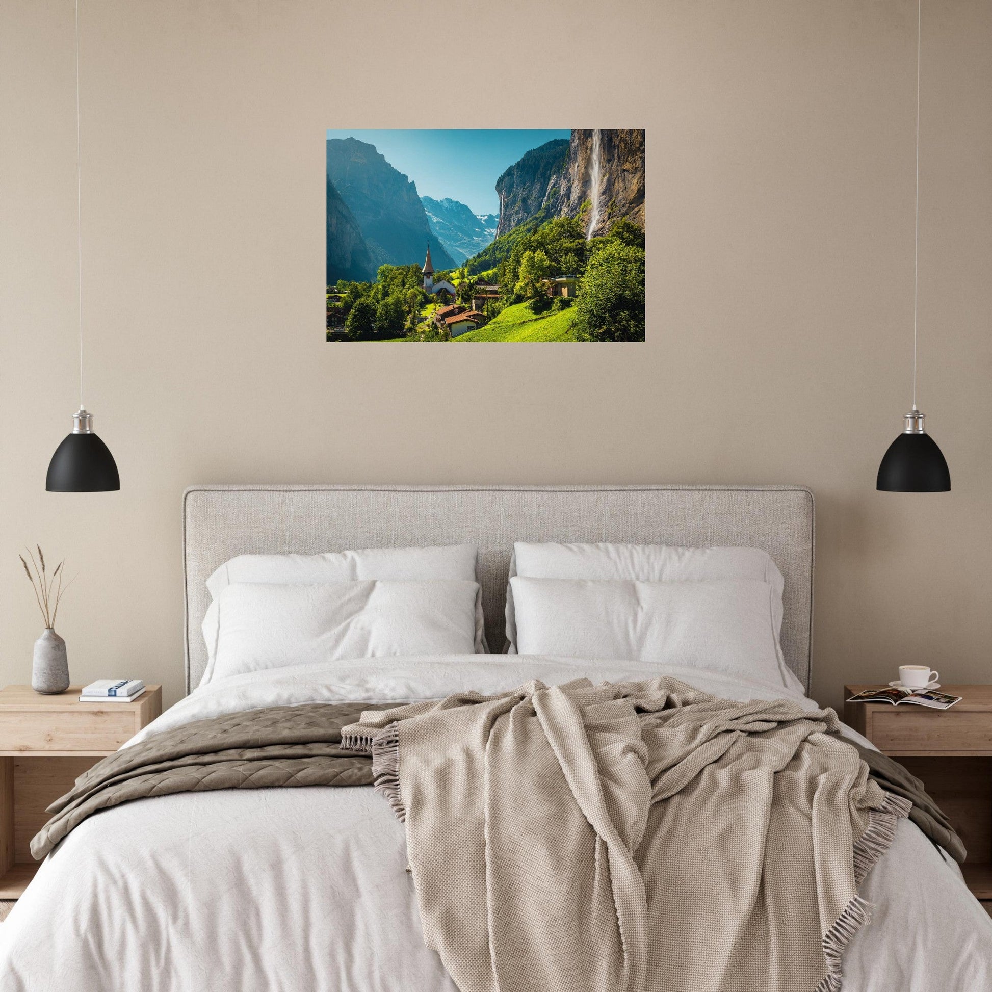Tableau photo du Lauterbrunnen et la cascade de Staubbach sur aluminium Dibond mat, présenté dans un intérieur