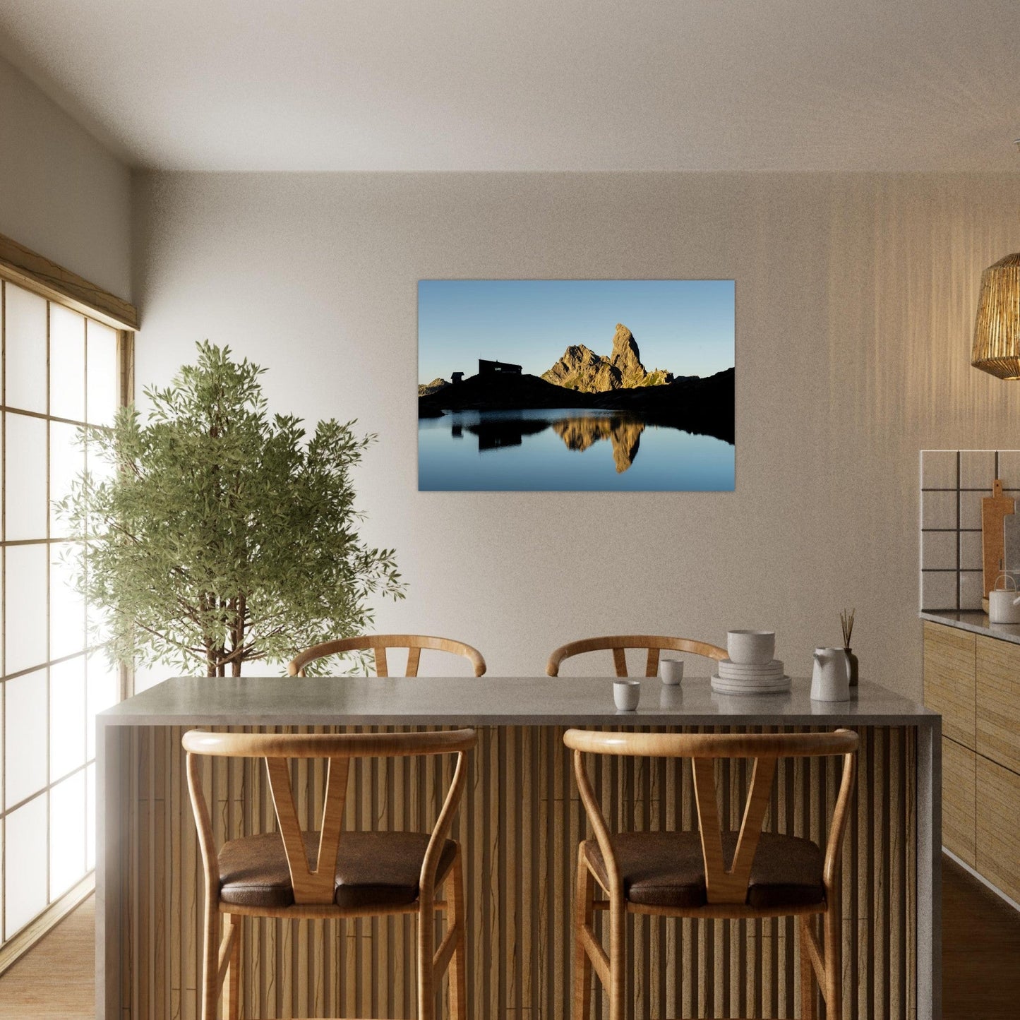 Tableau photo du Lever de soleil au lac de Presset et à la Pierra Menta sur aluminium Dibond mat, mis en scène dans une cuisine moderne