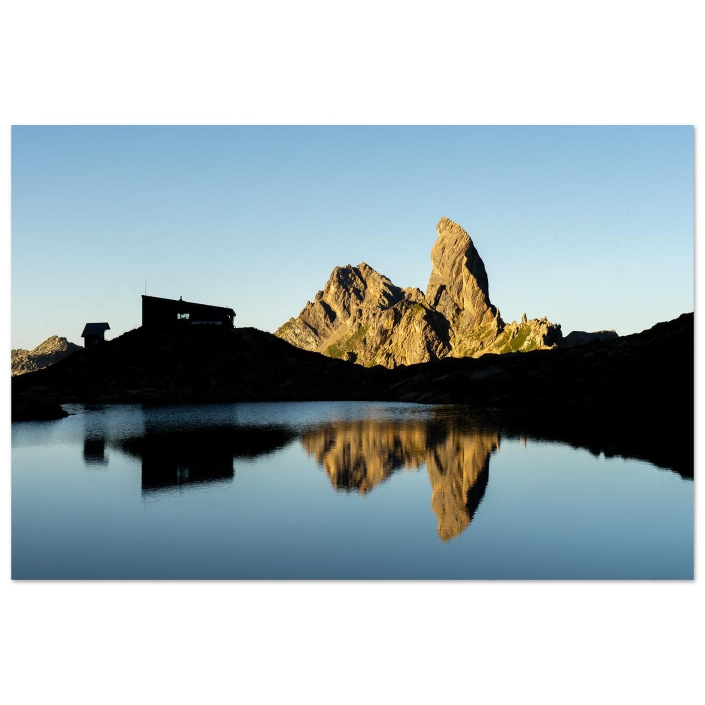 Tableau photo du Lever de soleil au lac de Presset et à la Pierra Menta sur aluminium Dibond mat, format 60 × 90 cm