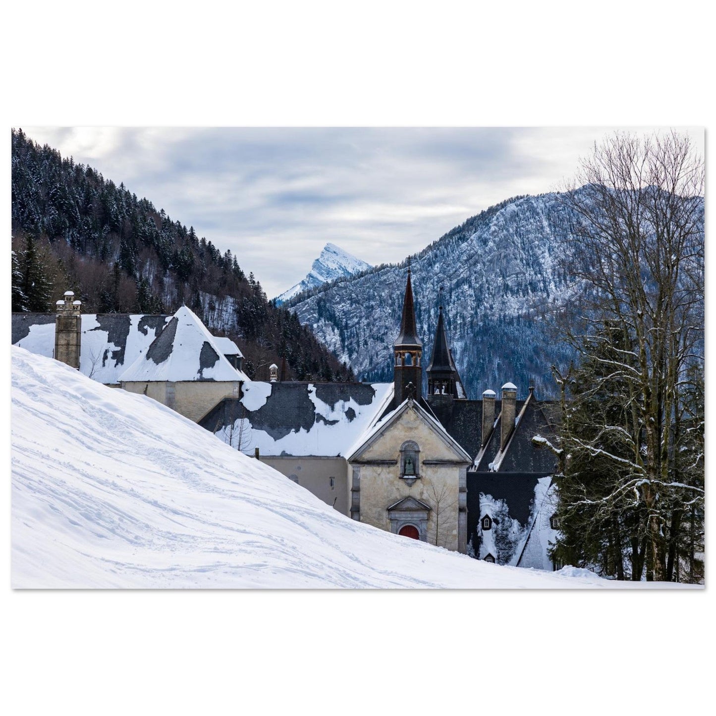 Photo du monastère de la Grande Chartreuse face au Charmant Som — tableau photo paysage de montagne en Alu Dibond, fabrication française