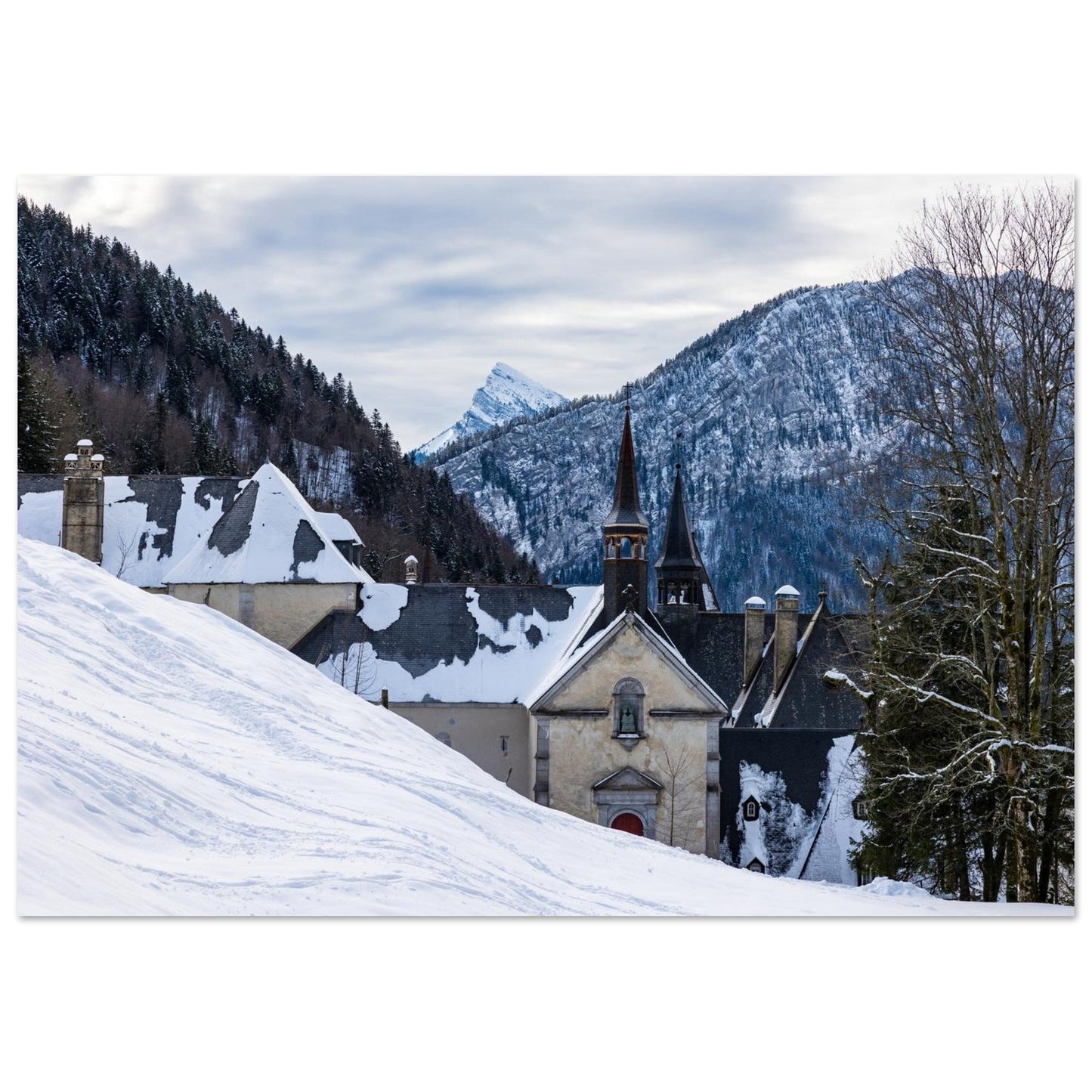 Photo du monastère de la Grande Chartreuse face au Charmant Som — tableau photo paysage de montagne en Alu Dibond, fabrication française